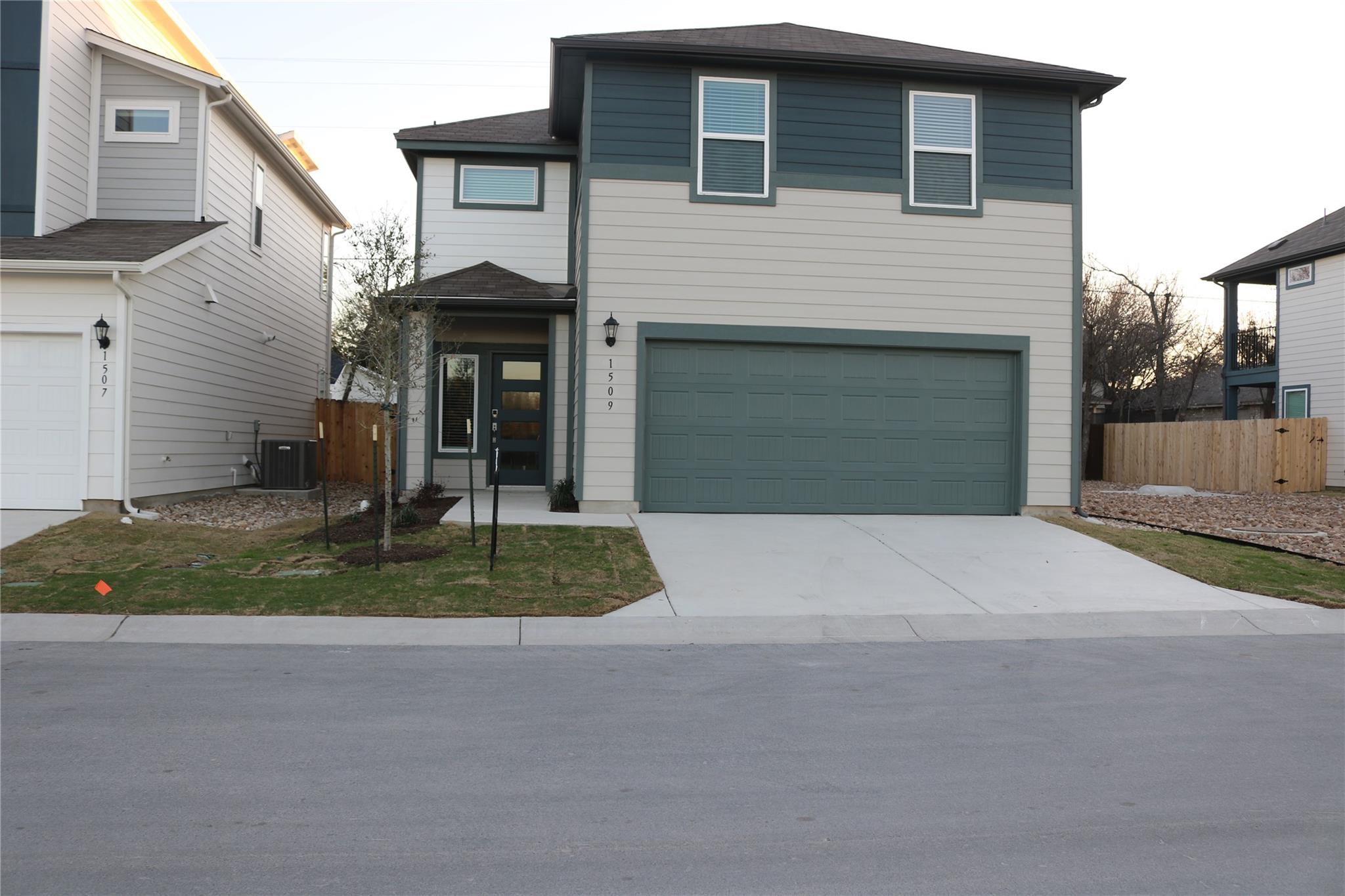 1509 Iberville Dr Property Photo
