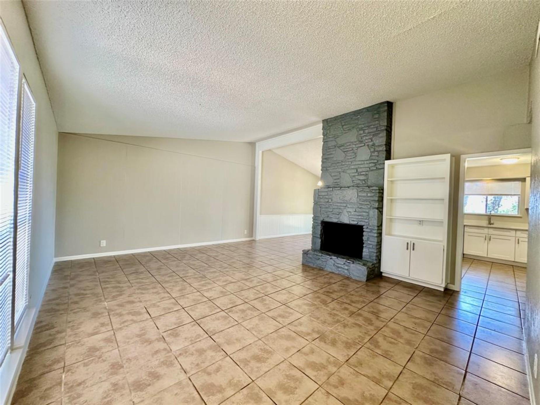 12310 Willow Wild Dr None #b Property Photo 5