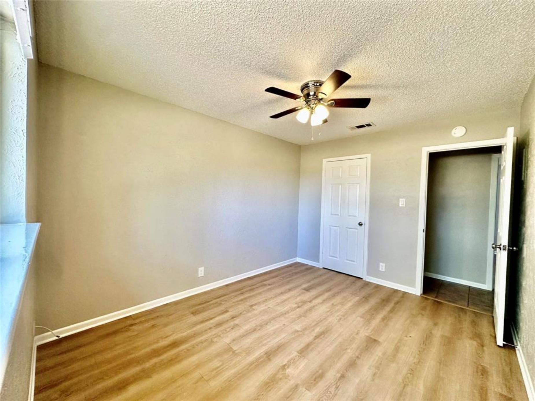 12310 Willow Wild Dr None #b Property Photo 18