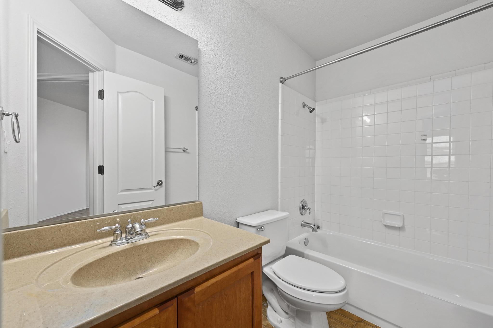 8103 Campeche Bay Pl Property Photo 18