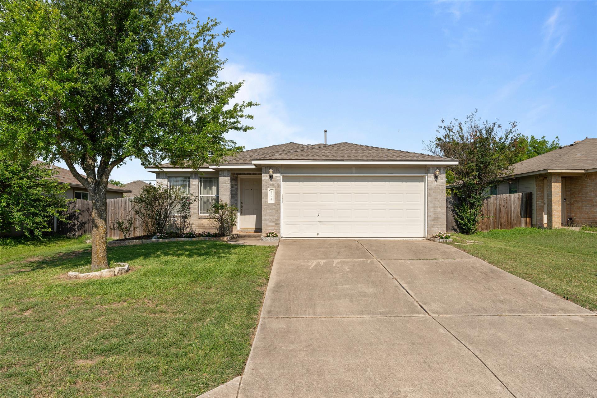 404 Paige BND Property Photo 1