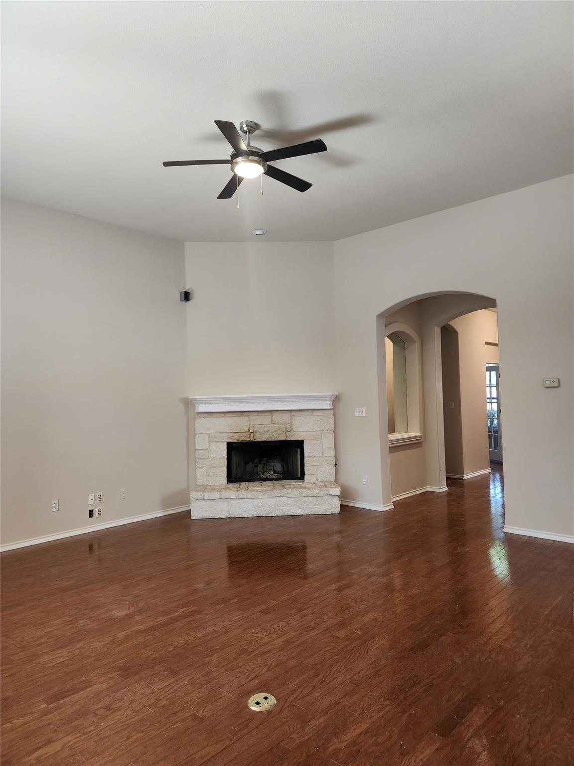 200 Sutterville Cv Property Photo 5