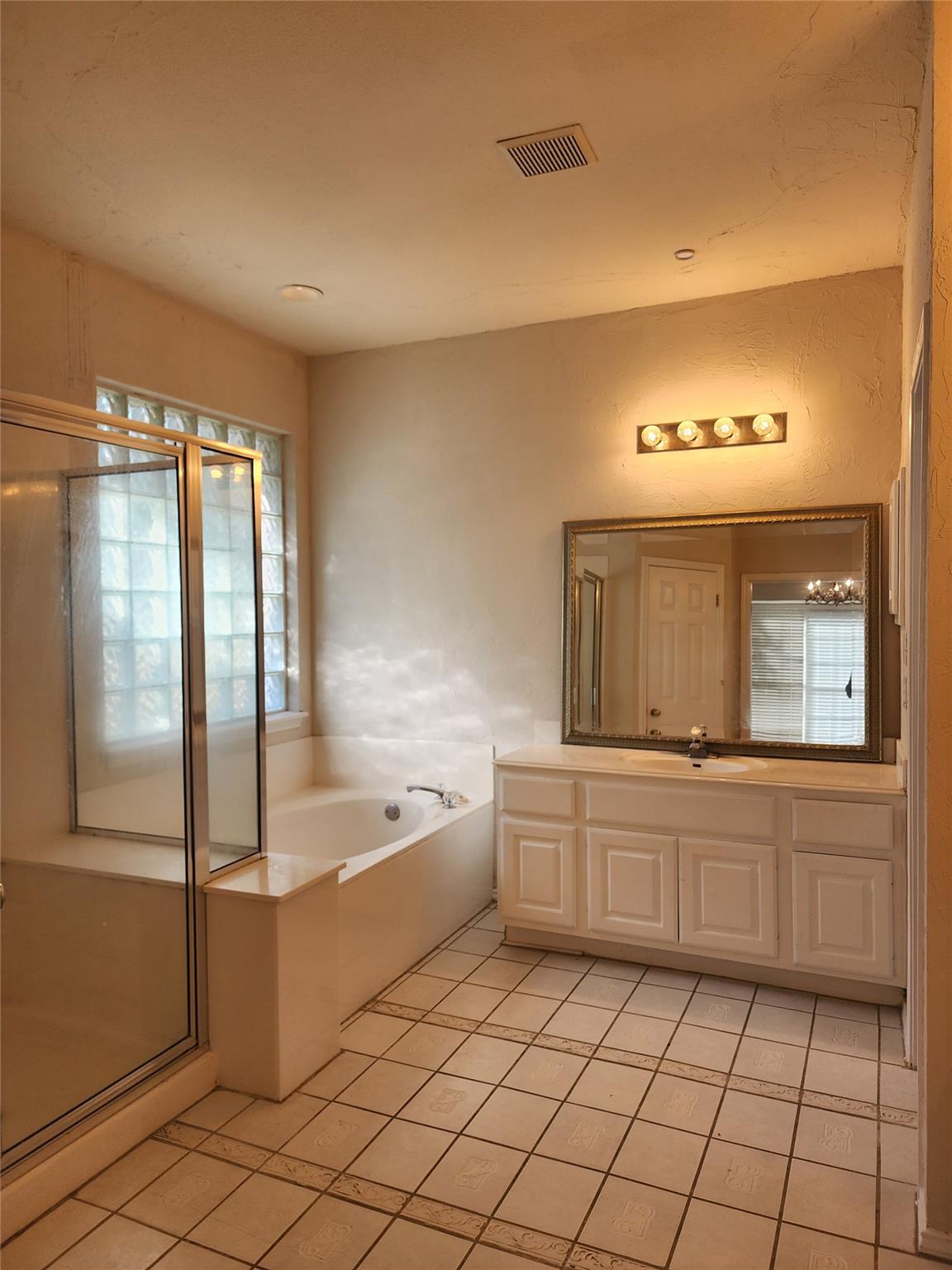 200 Sutterville Cv Property Photo 19