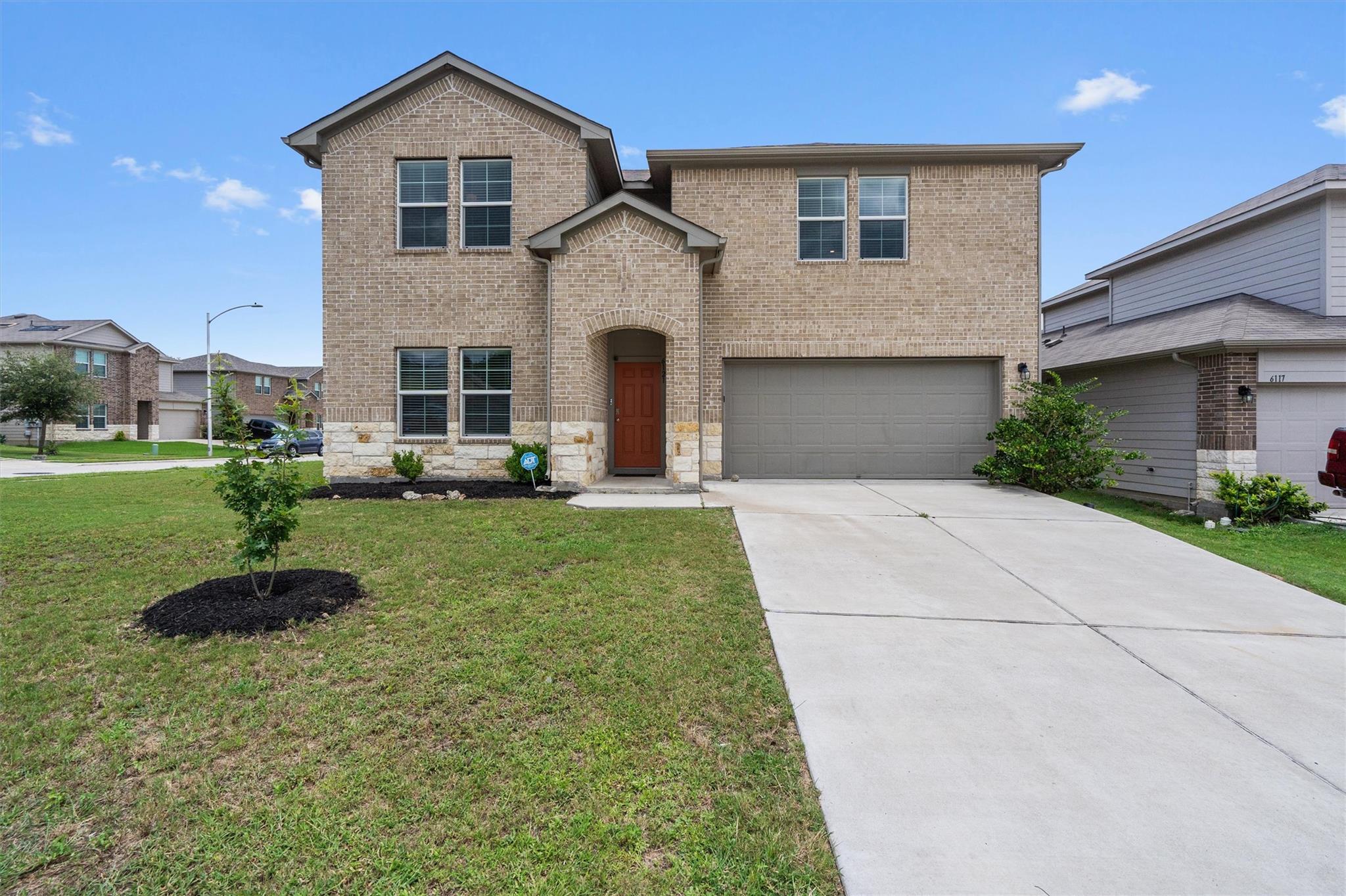 6121 Ronee Leah Dr Property Photo 1