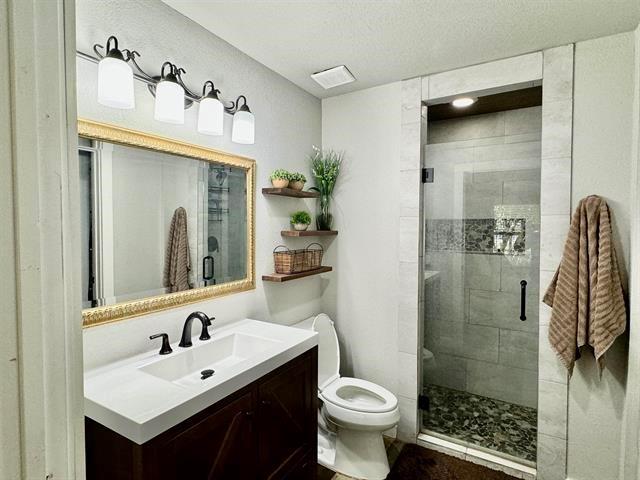 800 Lakeway Property Photo 27
