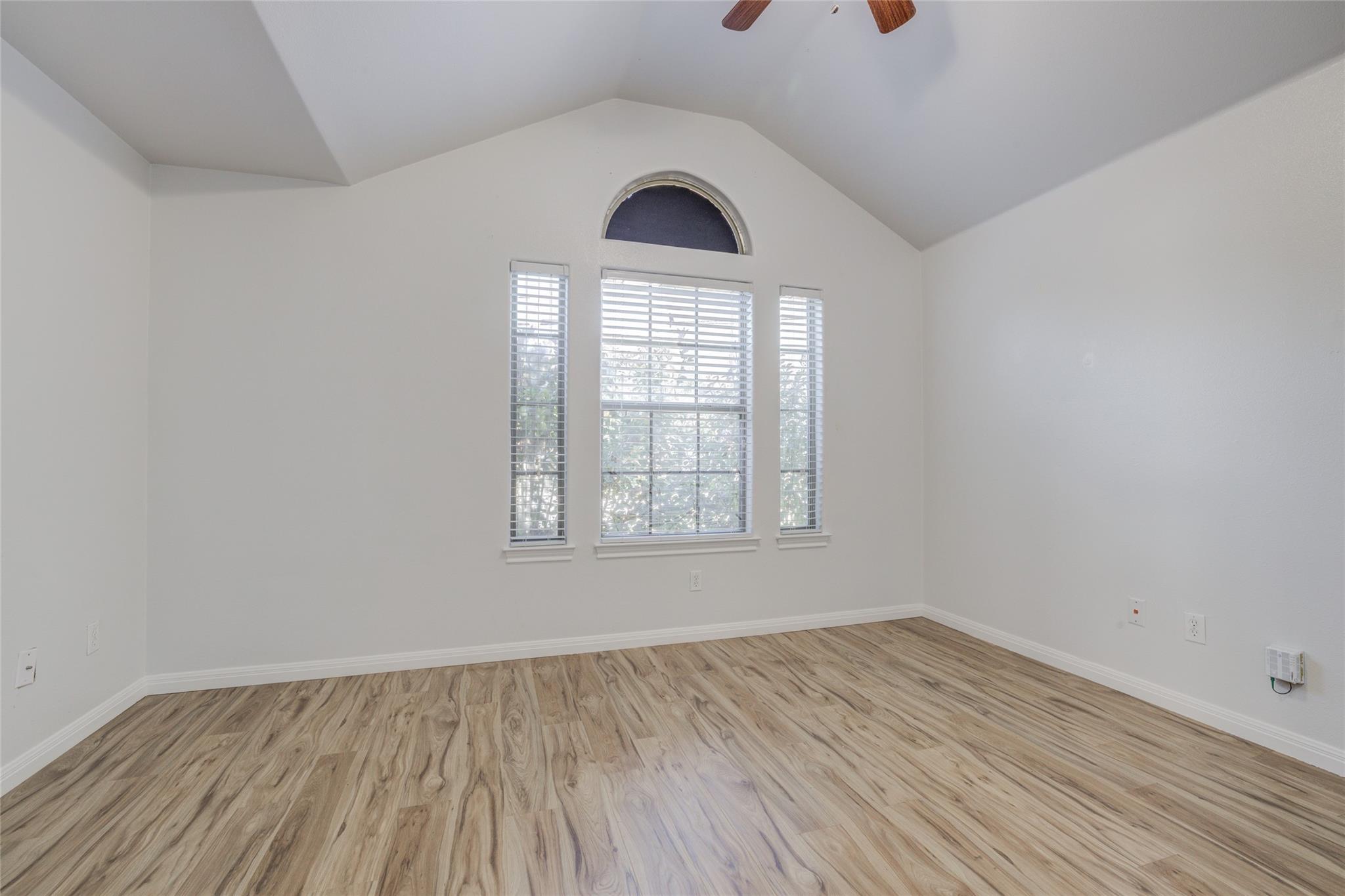 1601 Windy Park Dr Property Photo 15