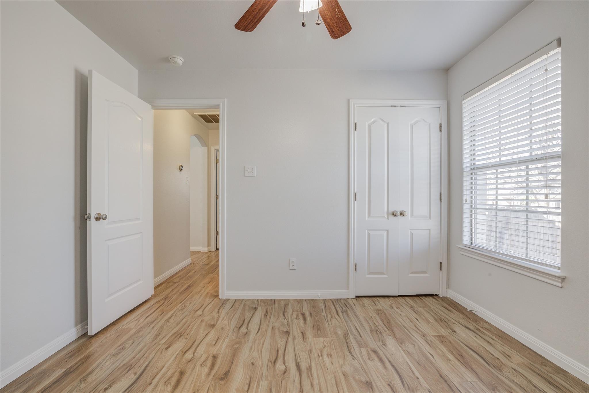 1601 Windy Park Dr Property Photo 21