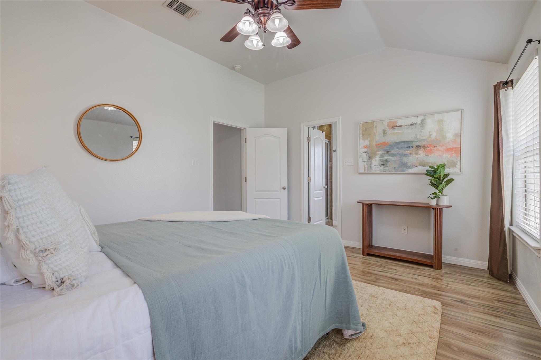 1601 Windy Park Dr Property Photo 25