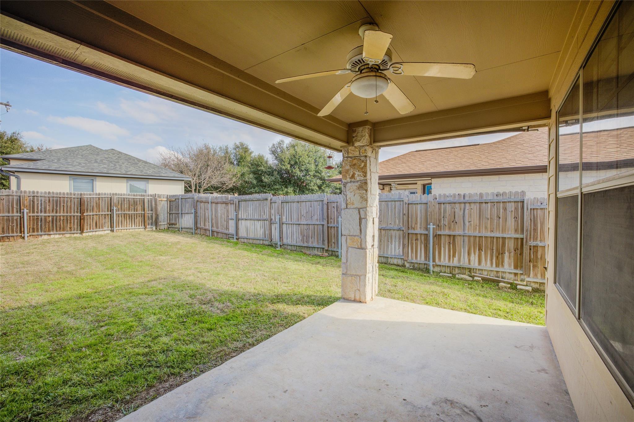 1601 Windy Park Dr Property Photo 31