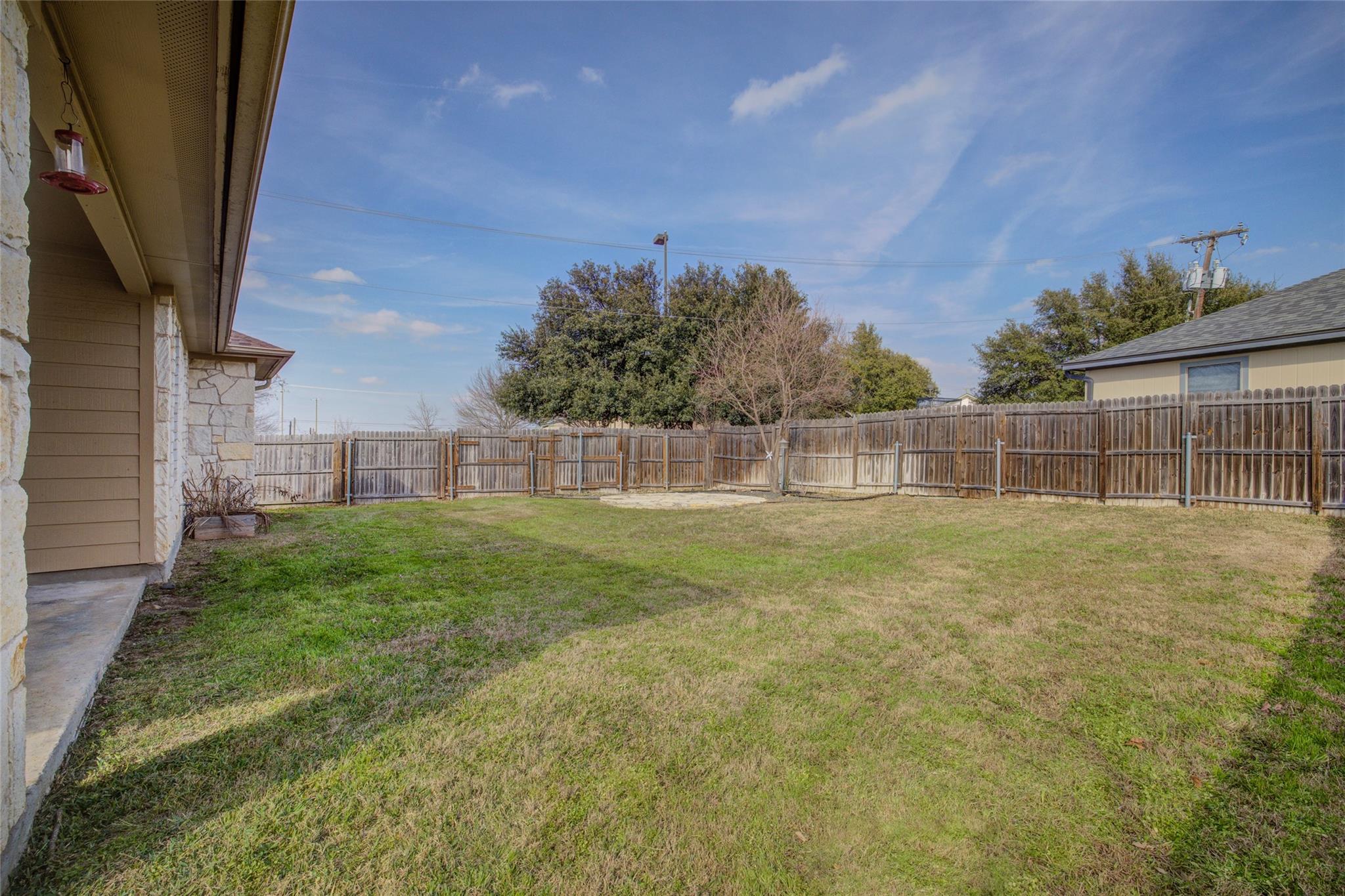 1601 Windy Park Dr Property Photo 32