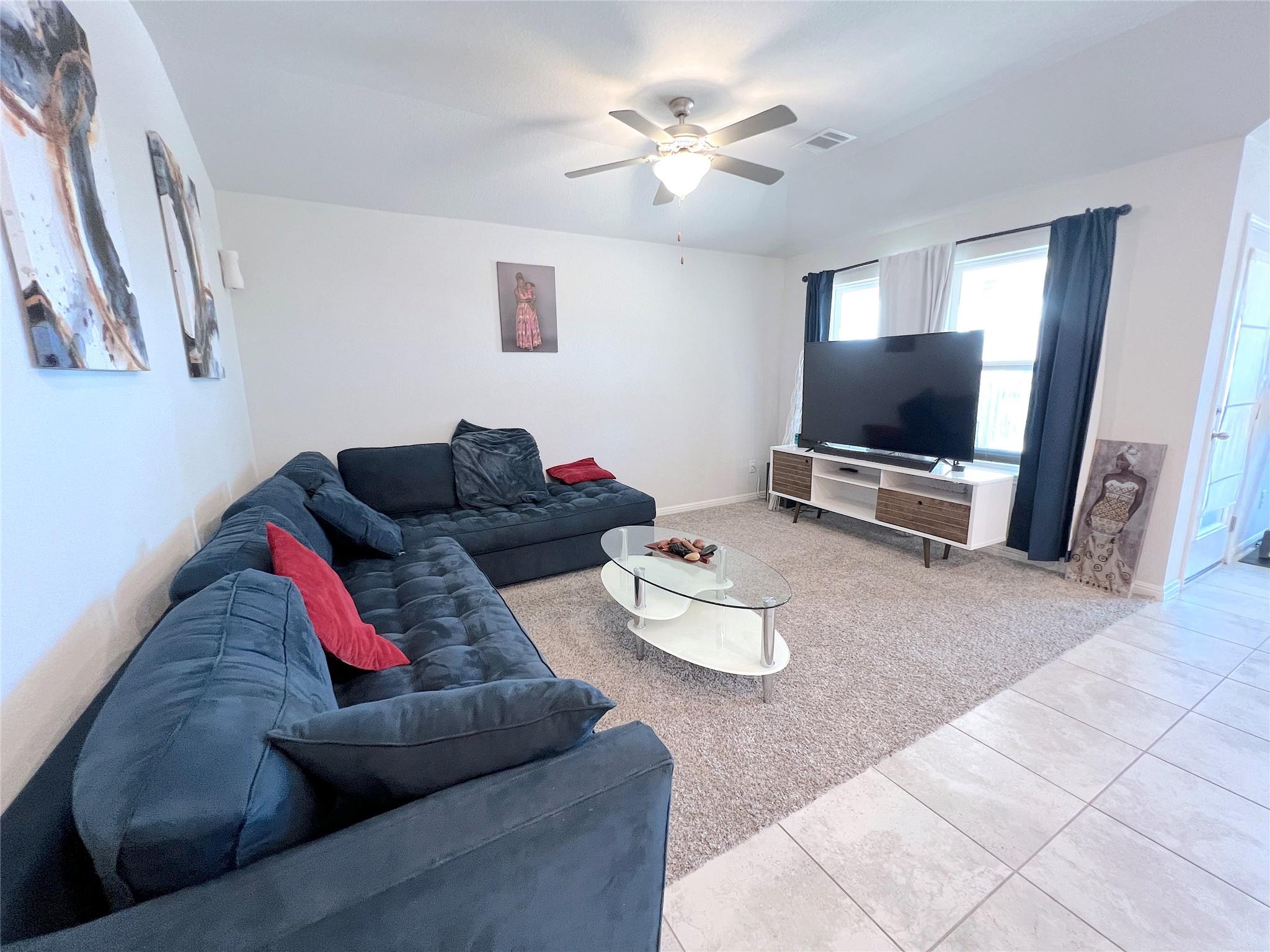 502 Mossy Rock Dr Property Photo 9