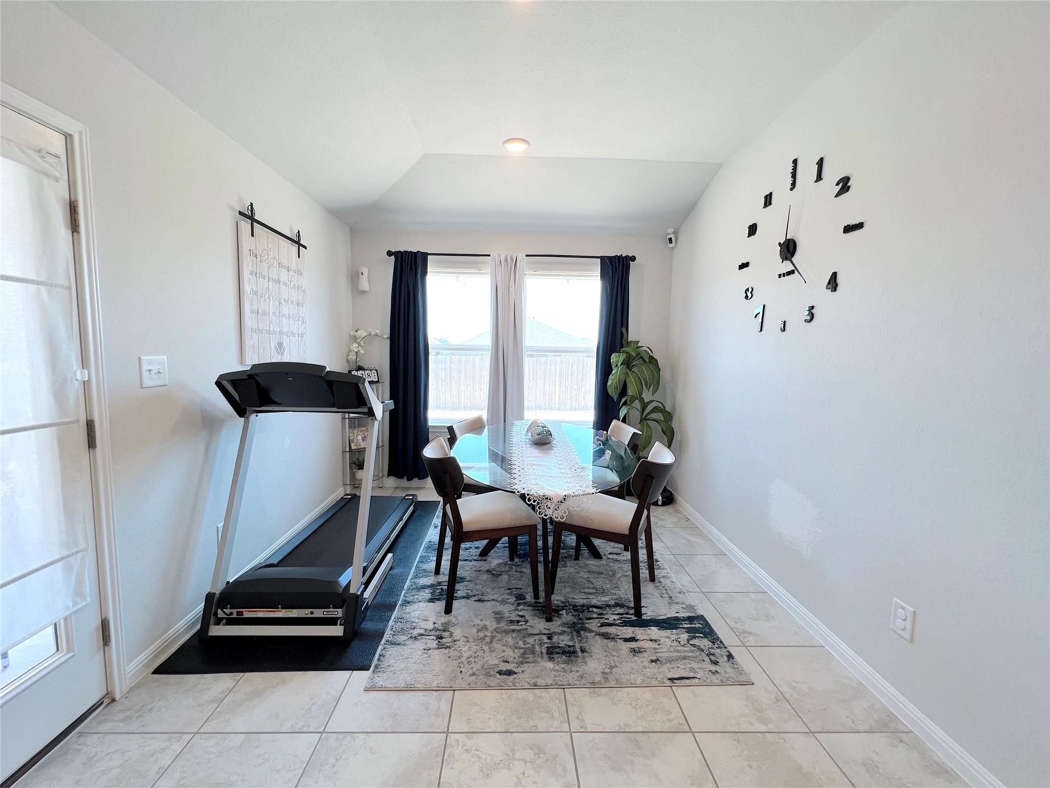 502 Mossy Rock Dr Property Photo 12