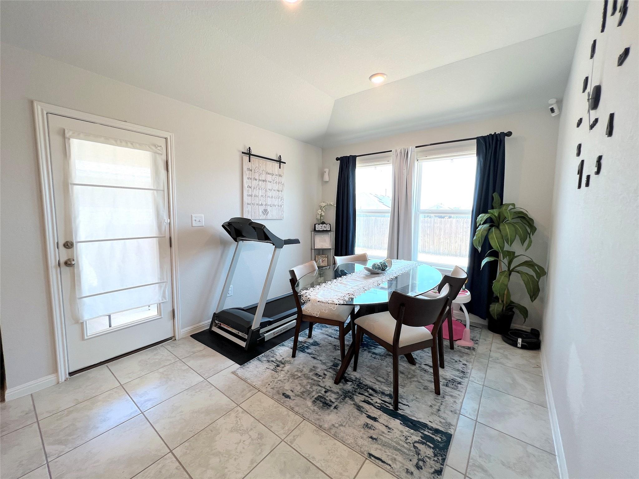 502 Mossy Rock Dr Property Photo 13