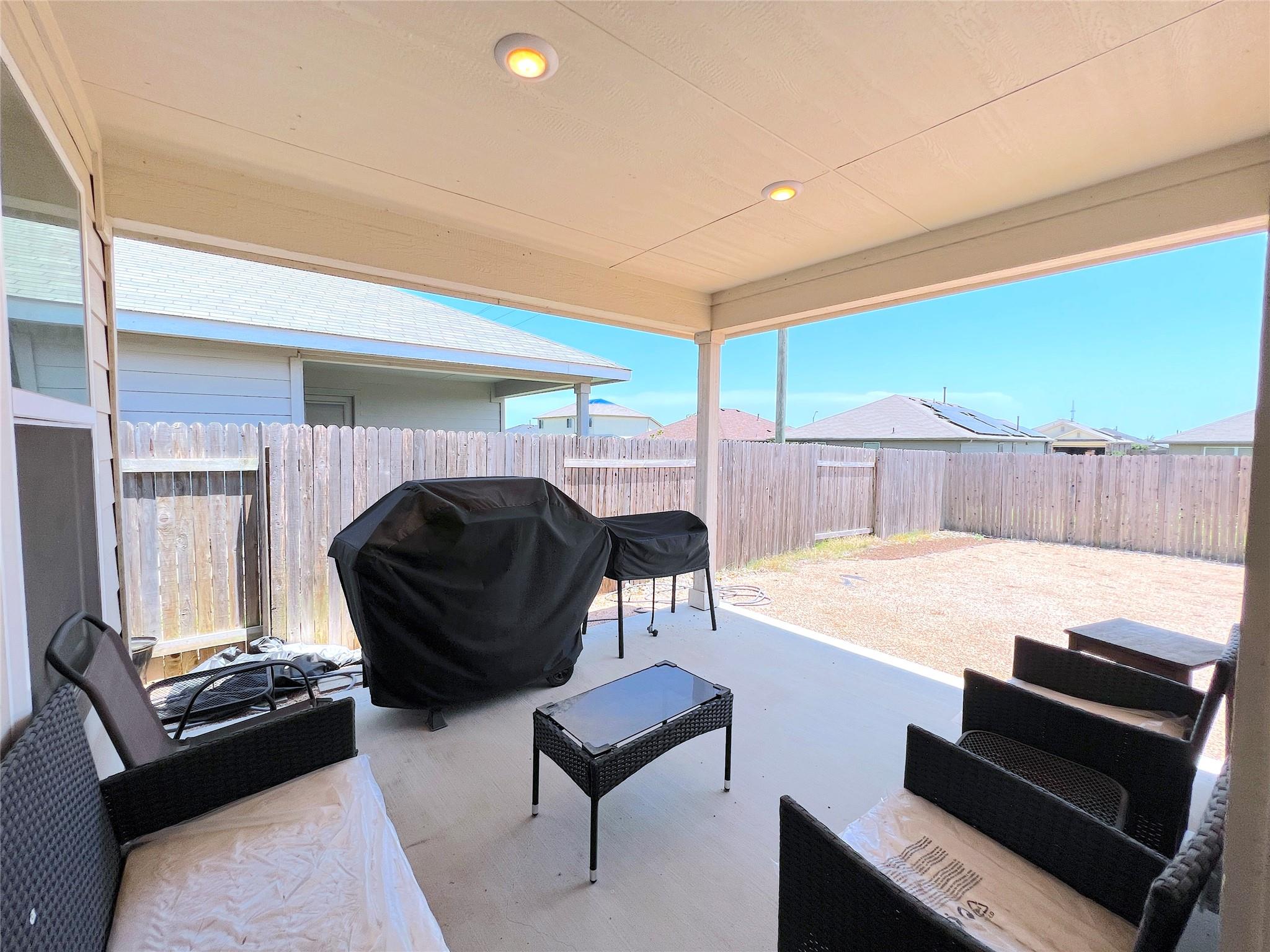 502 Mossy Rock Dr Property Photo 25