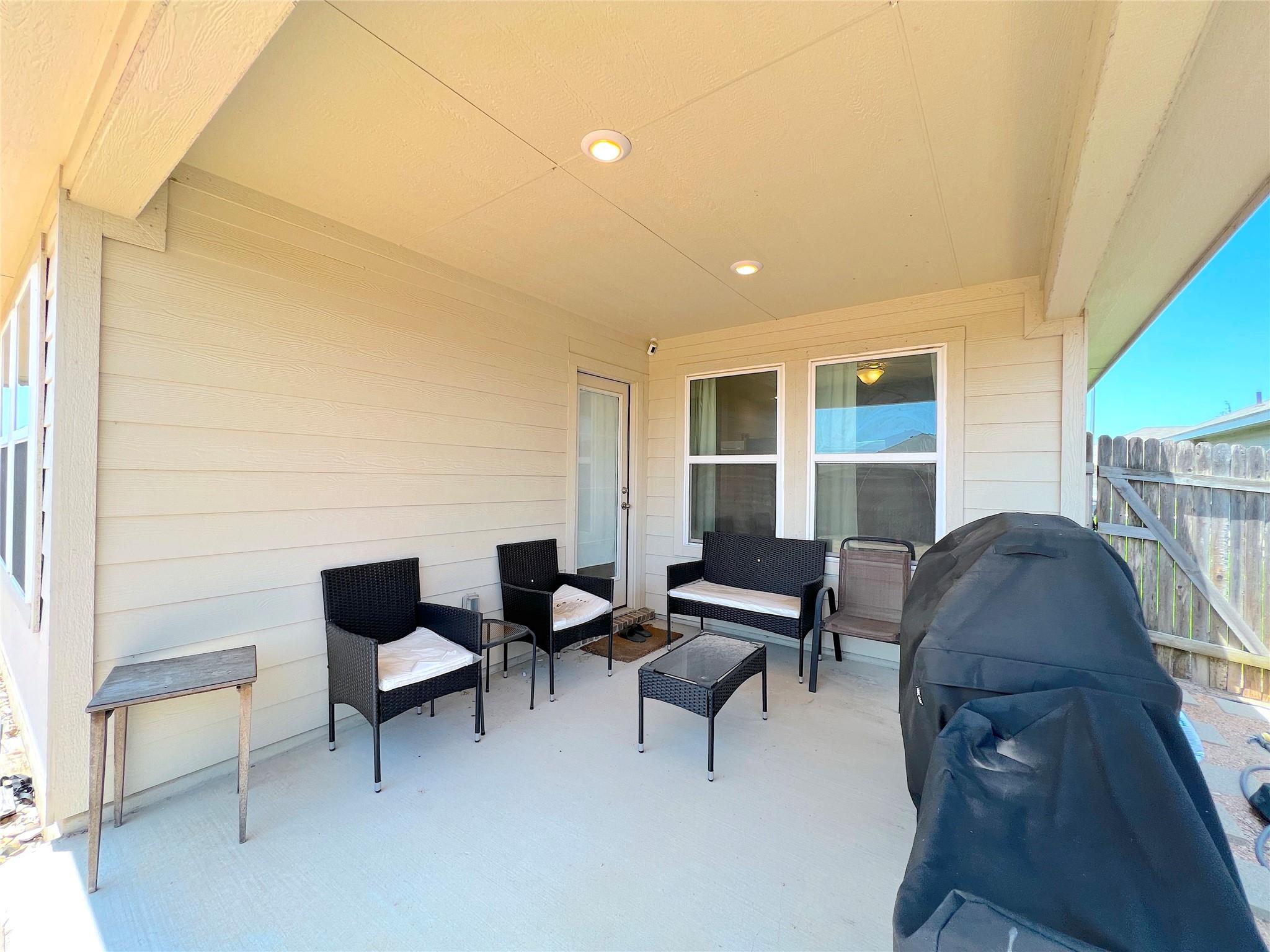 502 Mossy Rock Dr Property Photo 26