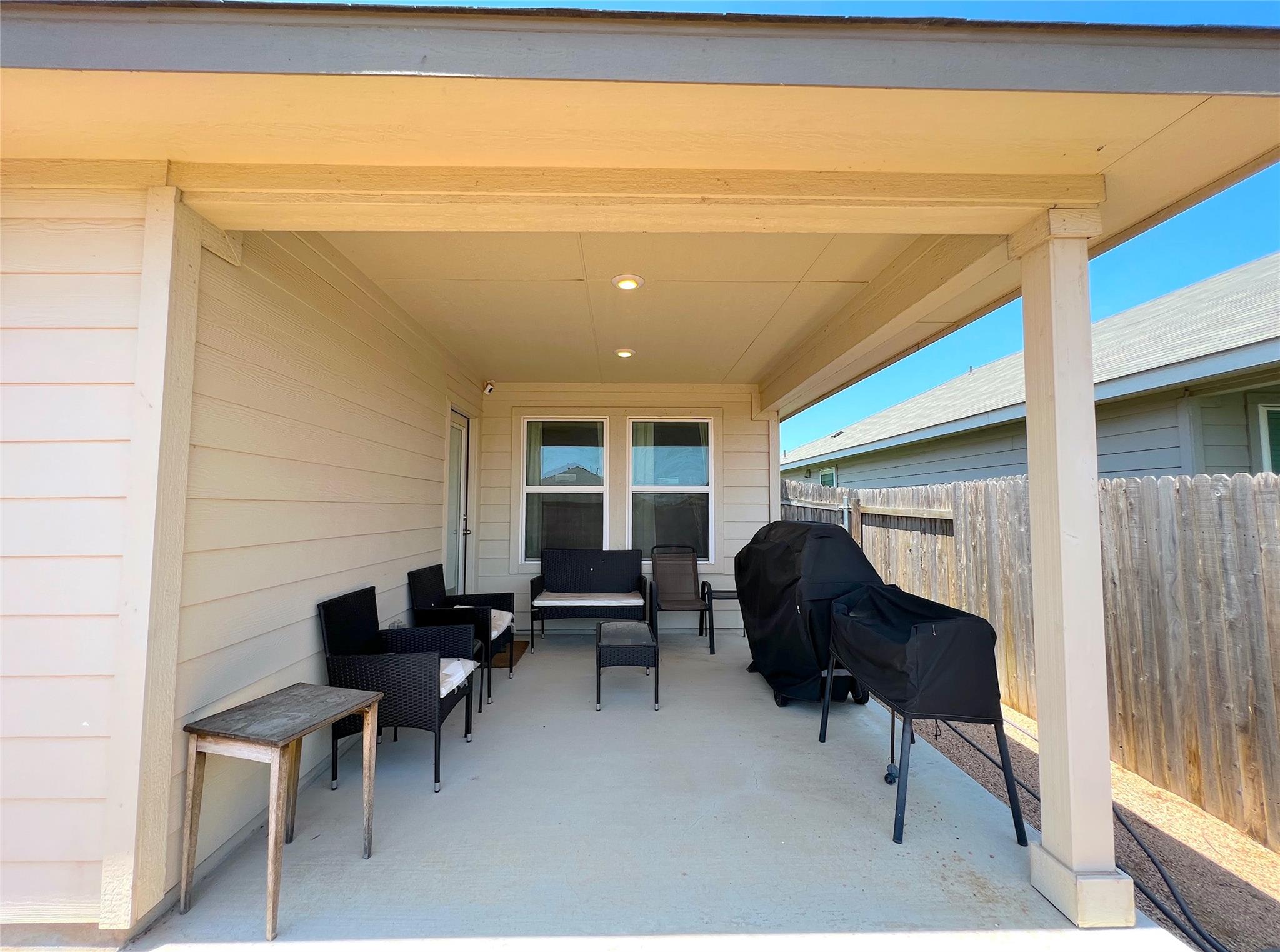 502 Mossy Rock Dr Property Photo 29