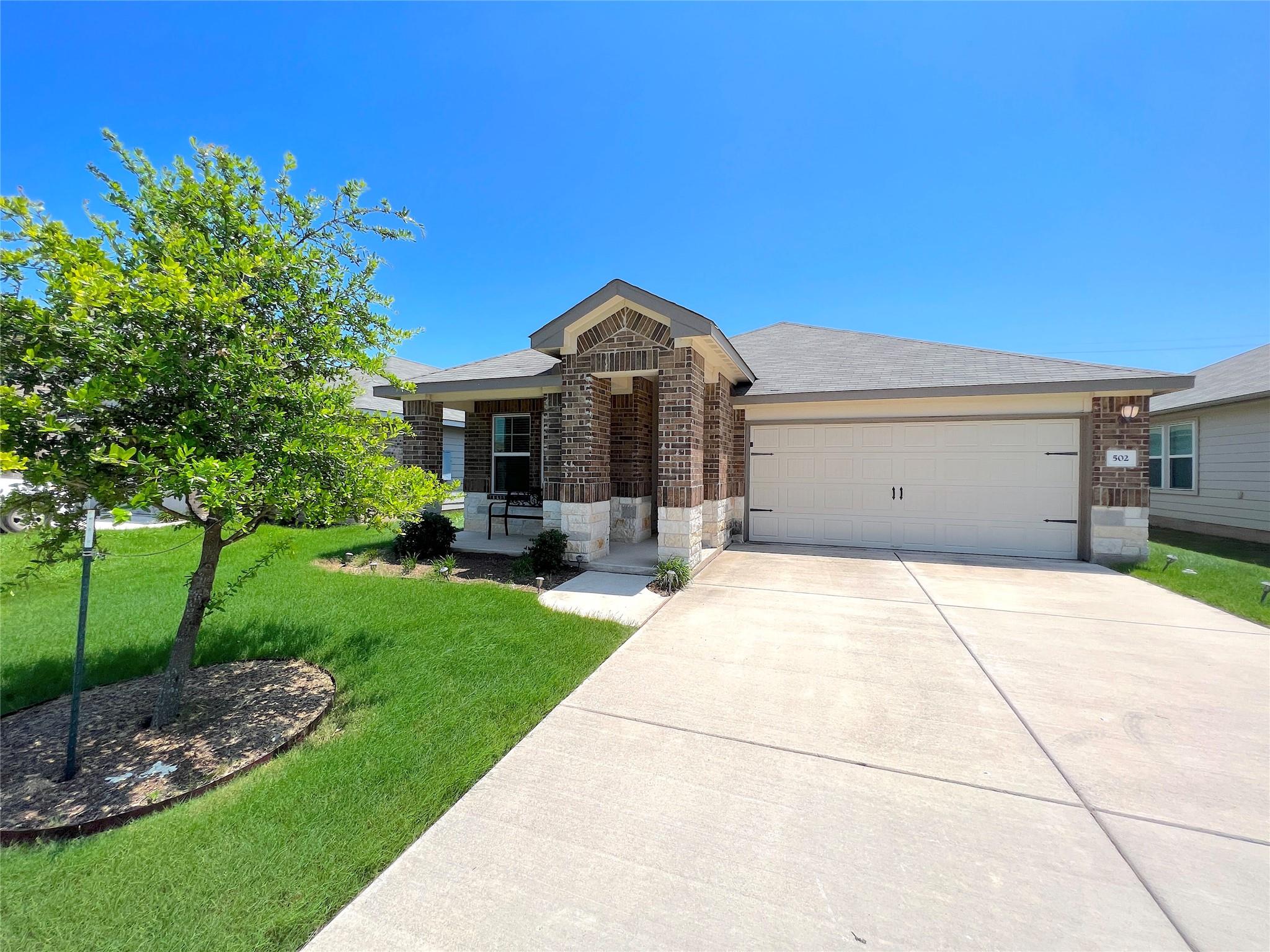 502 Mossy Rock Dr Property Photo 30