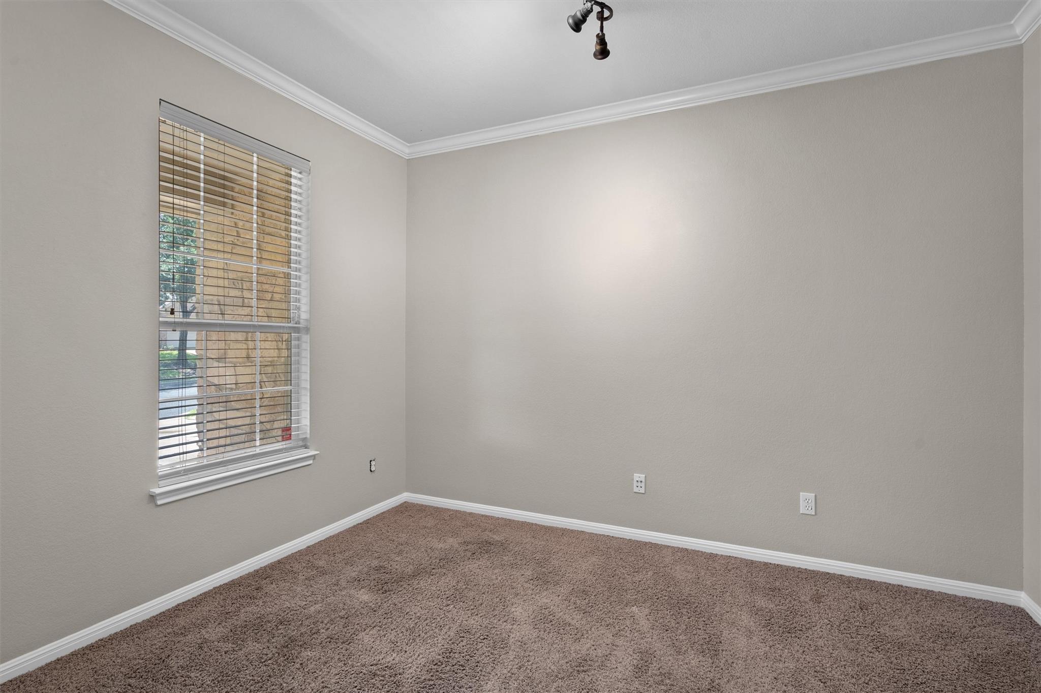 4194 Windberry Ct Property Photo 6