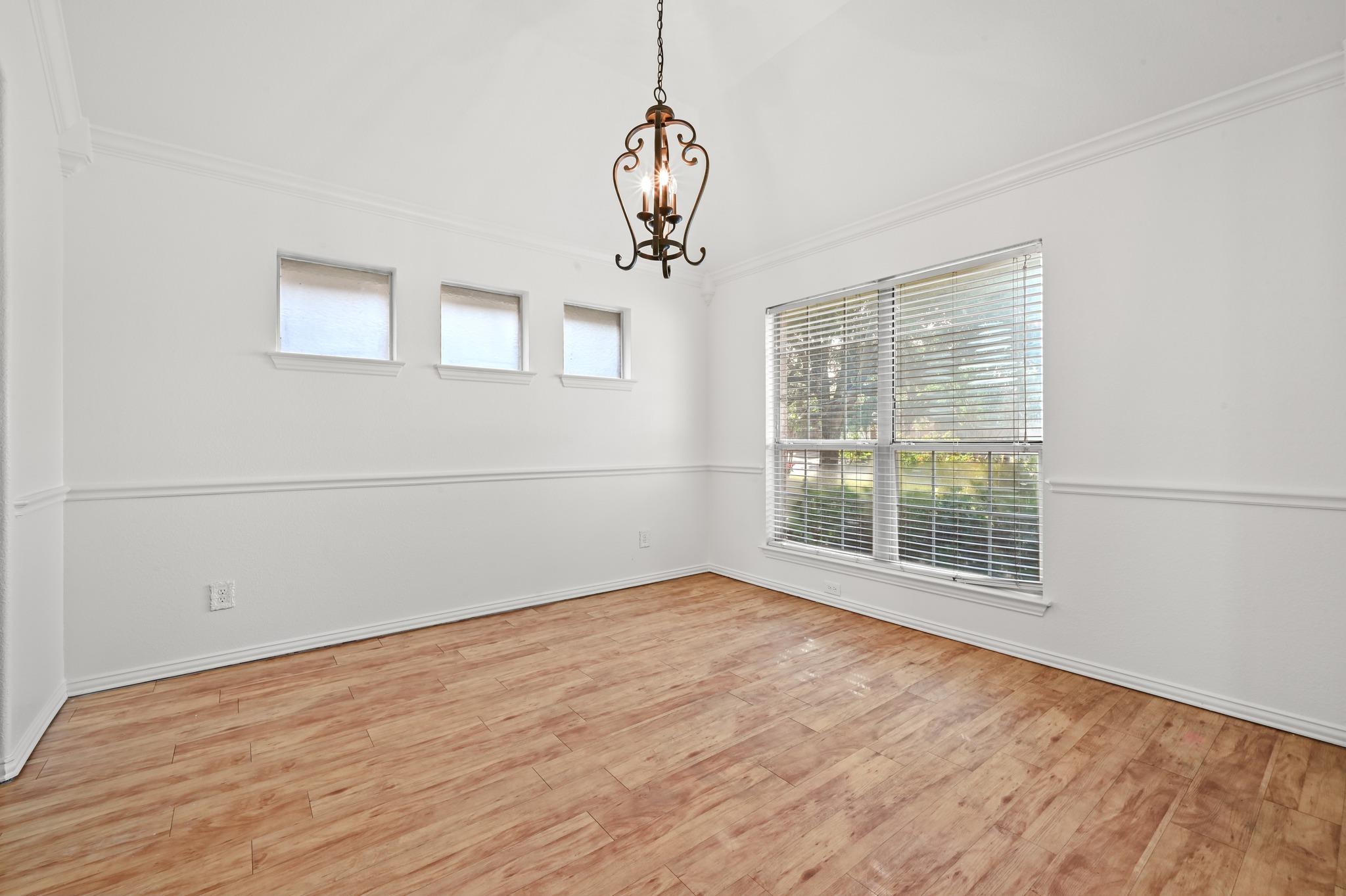 1665 Amberwood Loop Property Photo 7
