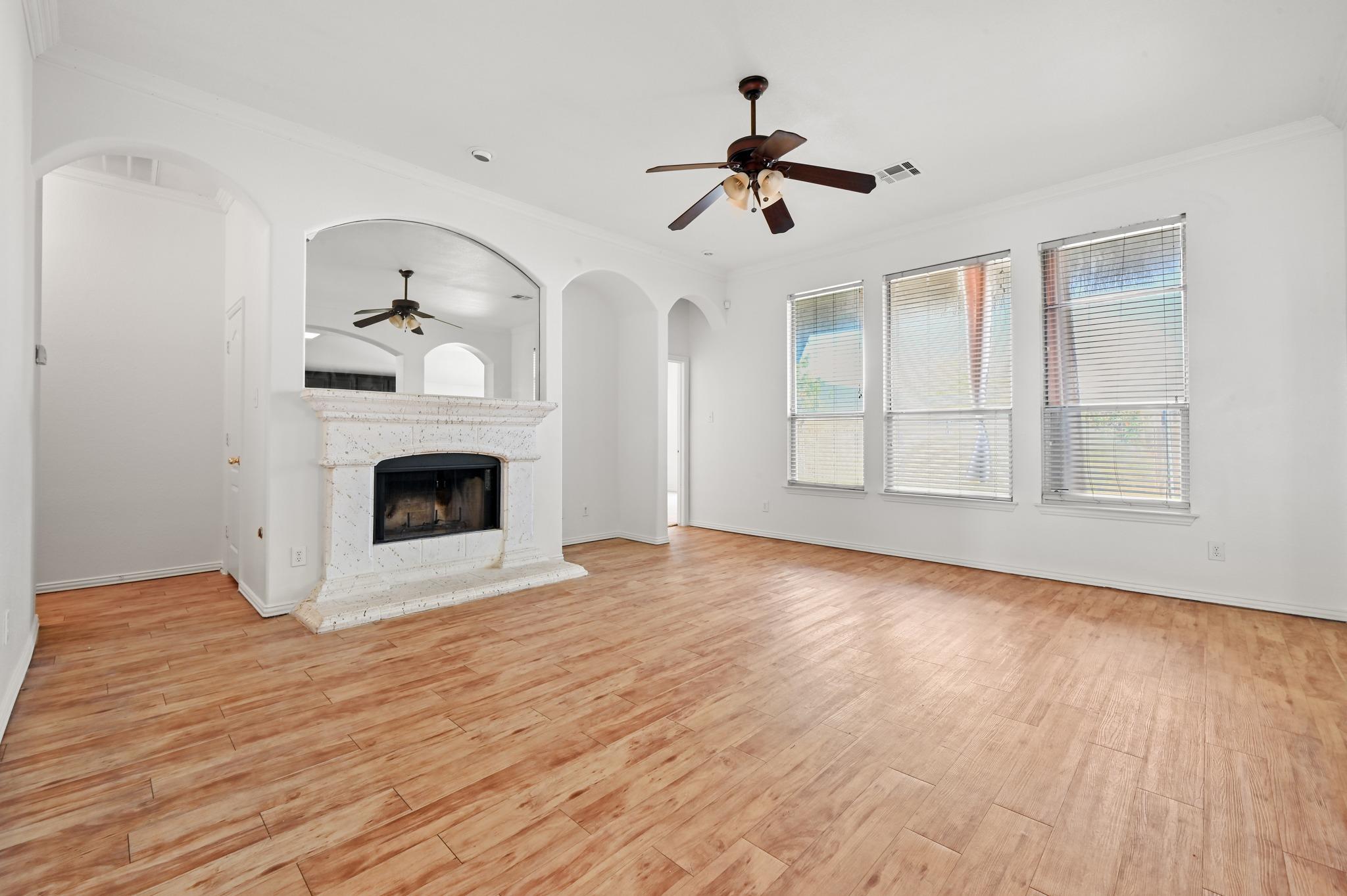 1665 Amberwood Loop Property Photo 11