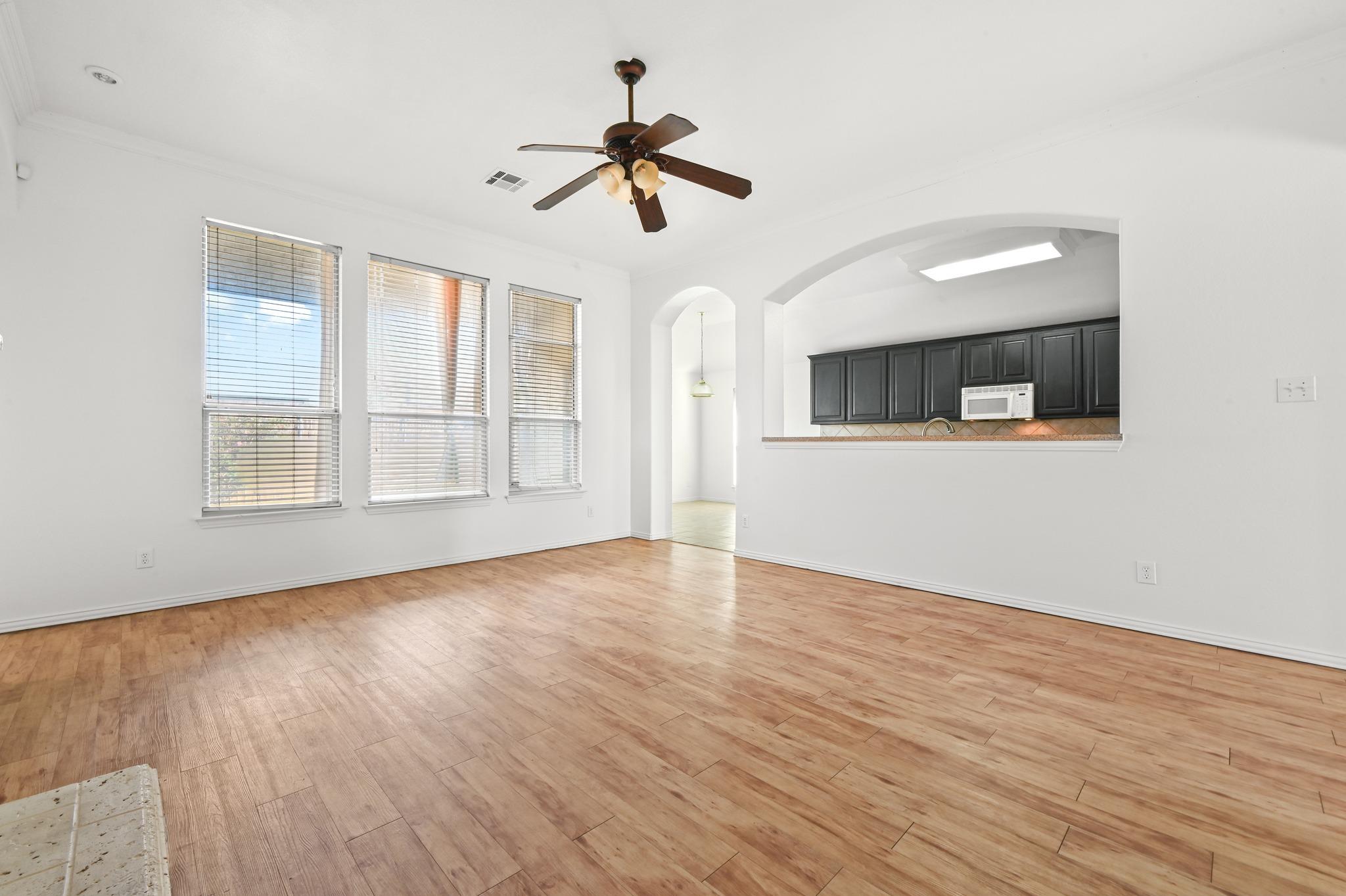 1665 Amberwood Loop Property Photo 12