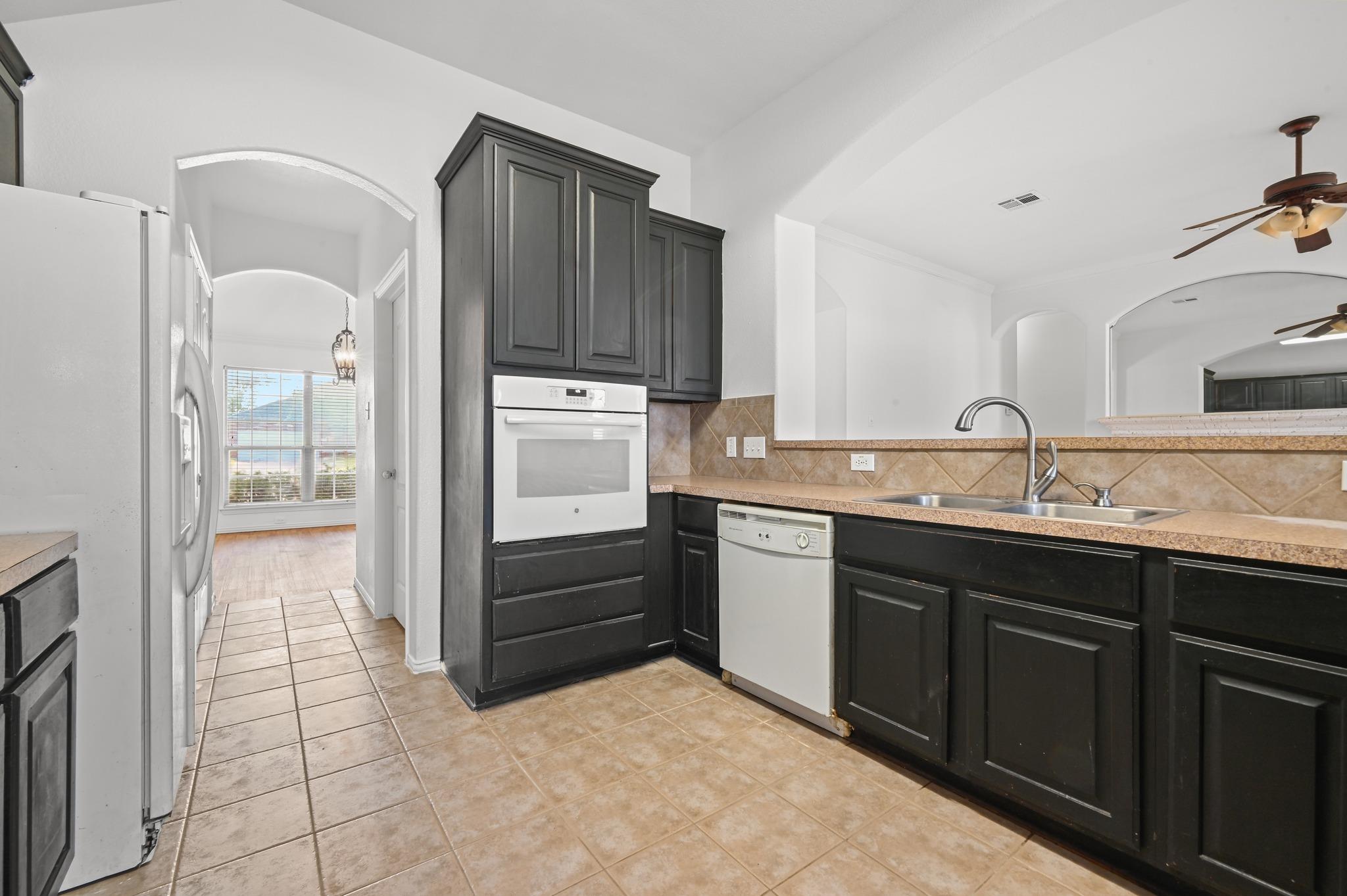 1665 Amberwood Loop Property Photo 17