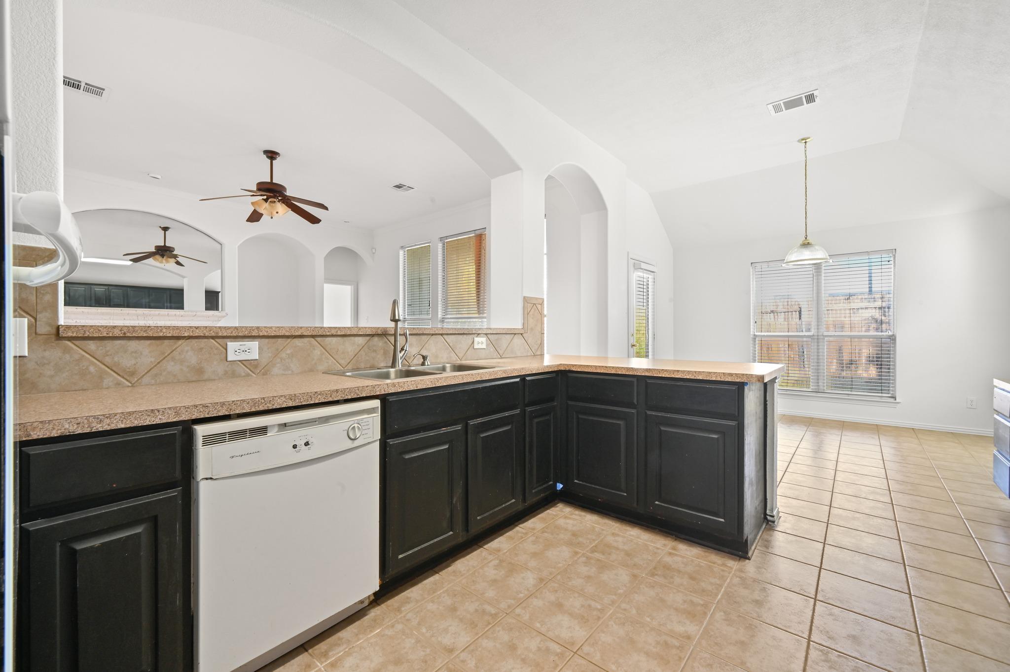 1665 Amberwood Loop Property Photo 19
