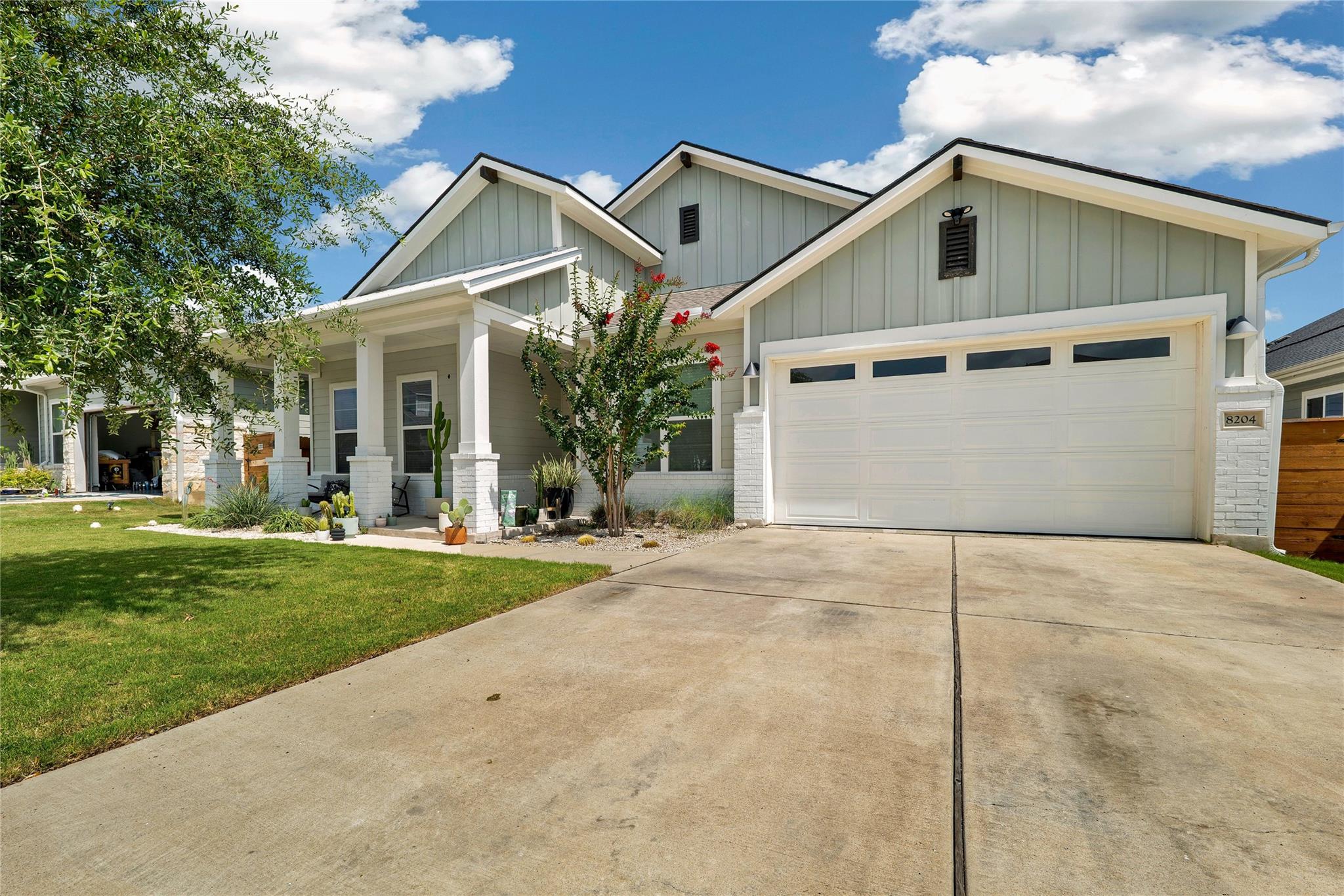 8204 Orizzonte St Property Photo 3