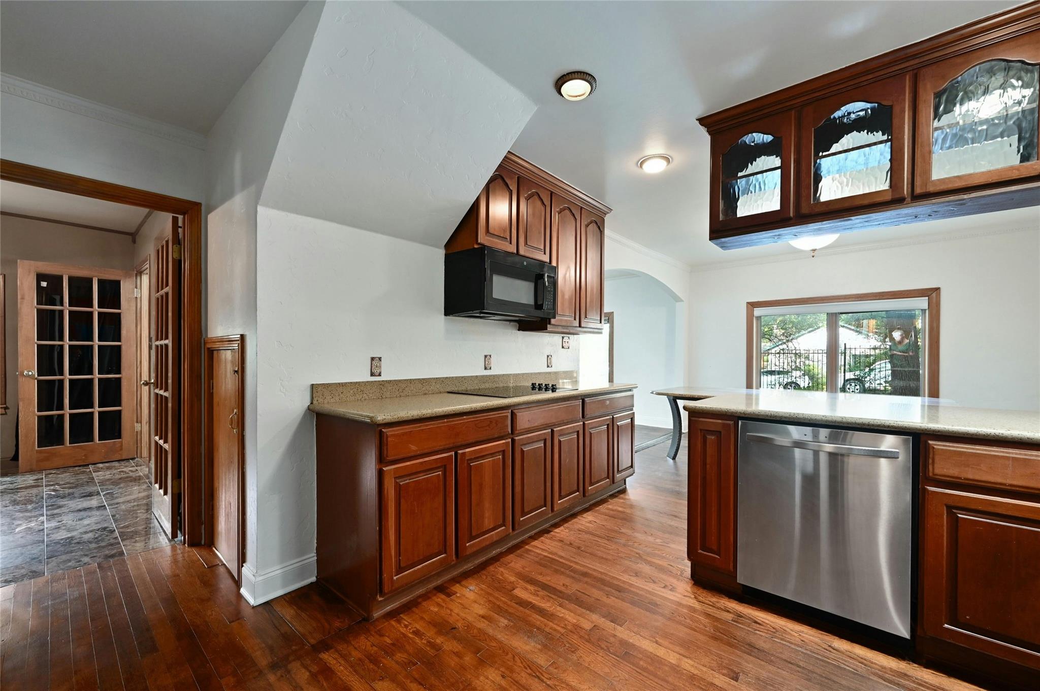 2829 San Gabriel St Property Photo 9