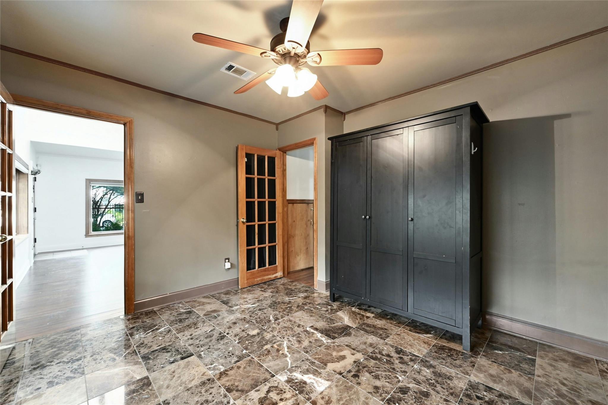 2829 San Gabriel St Property Photo 11