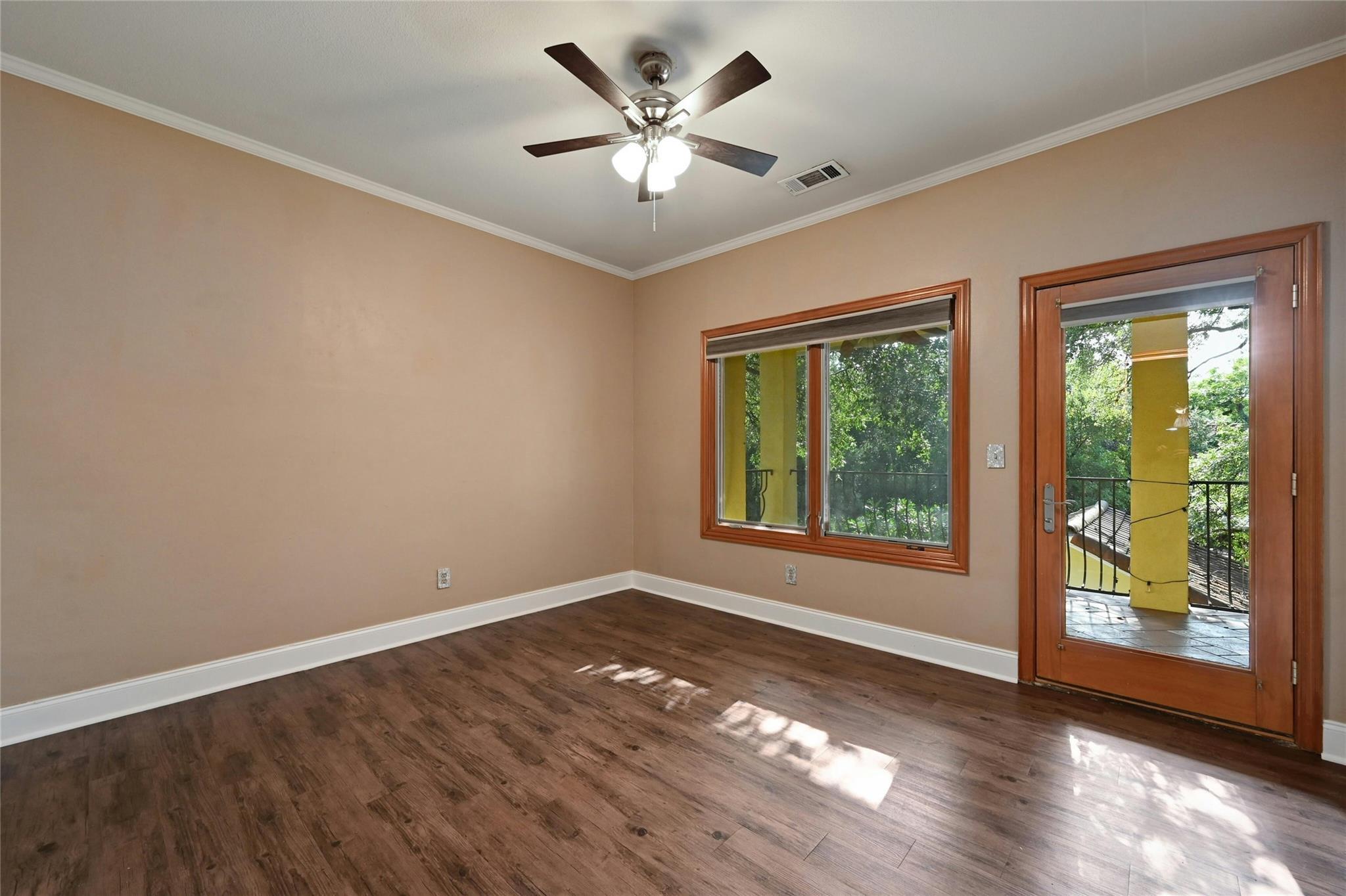 2829 San Gabriel St Property Photo 17