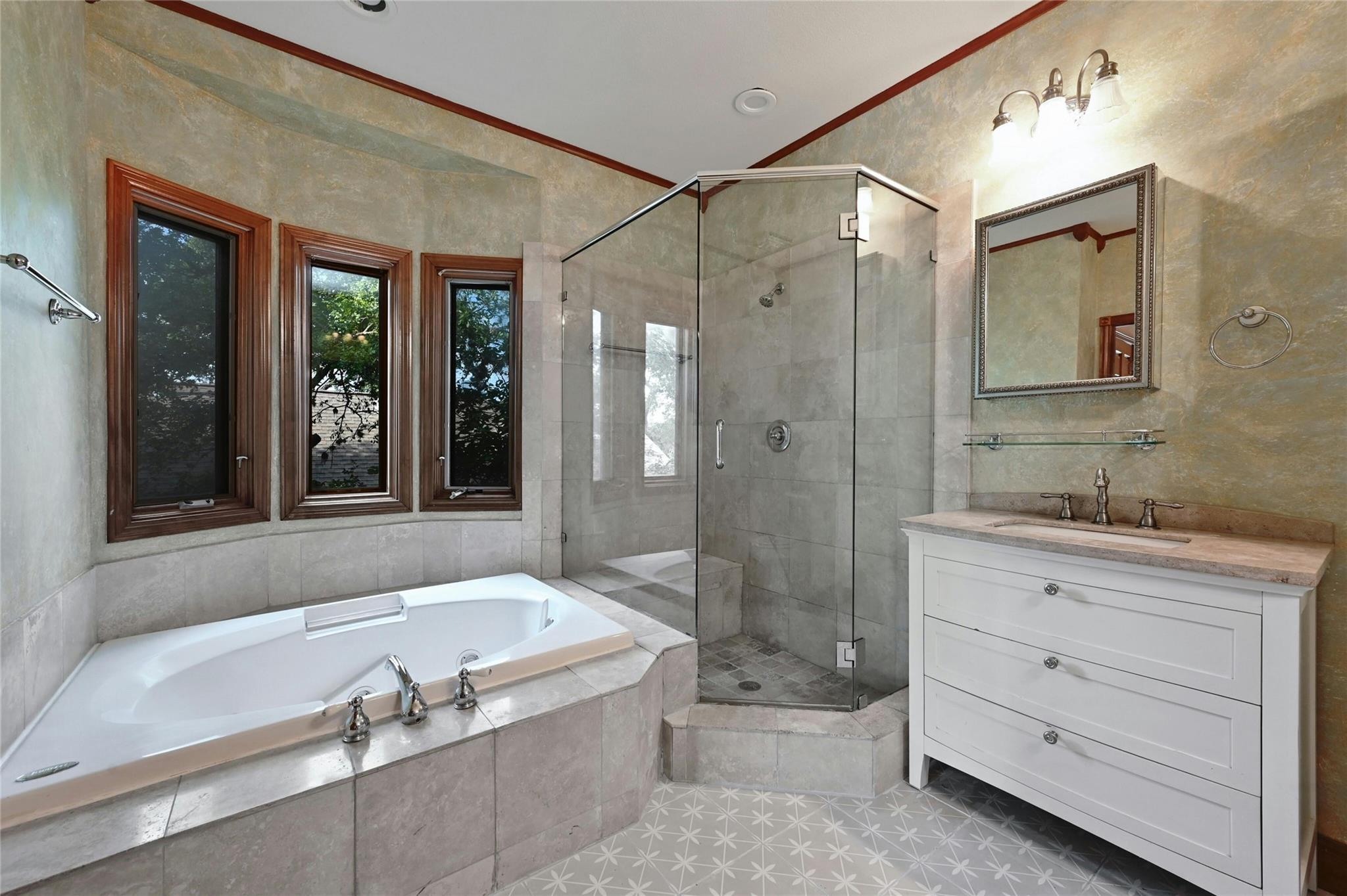 2829 San Gabriel St Property Photo 21