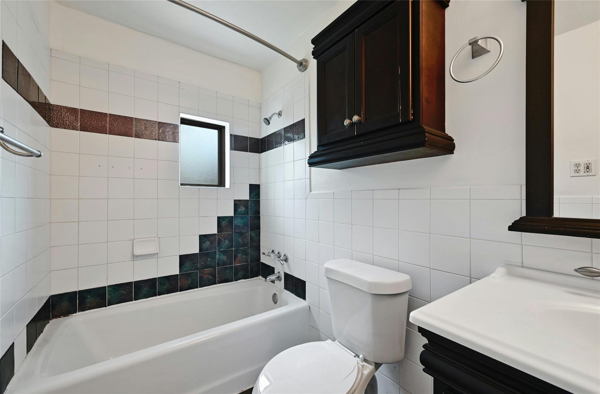 2829 San Gabriel St Property Photo 30
