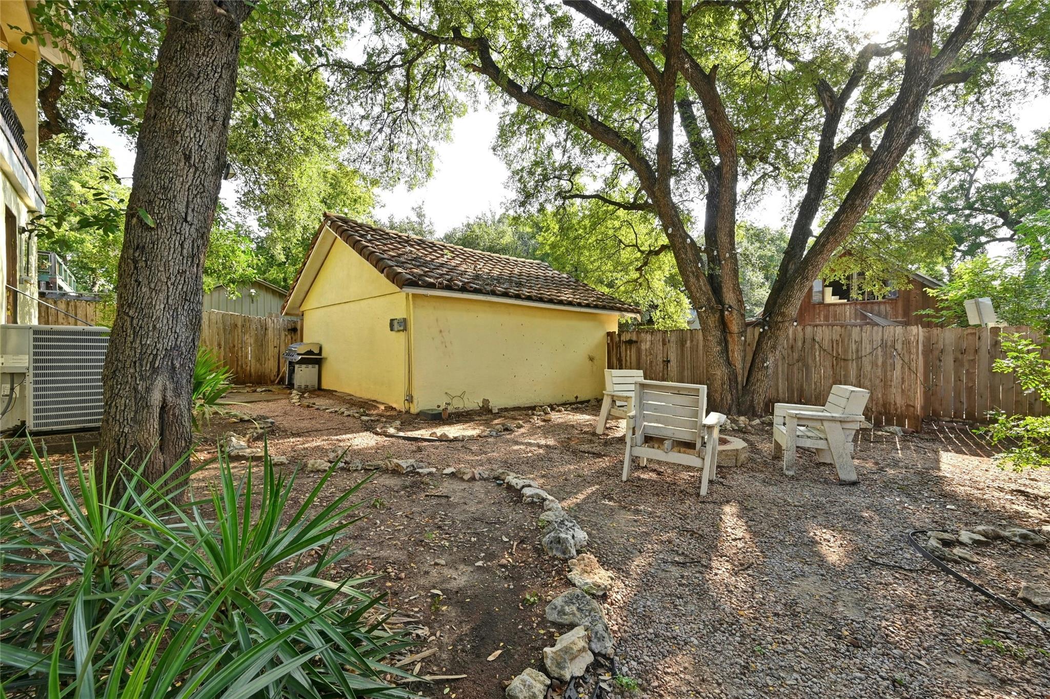 2829 San Gabriel St Property Photo 36