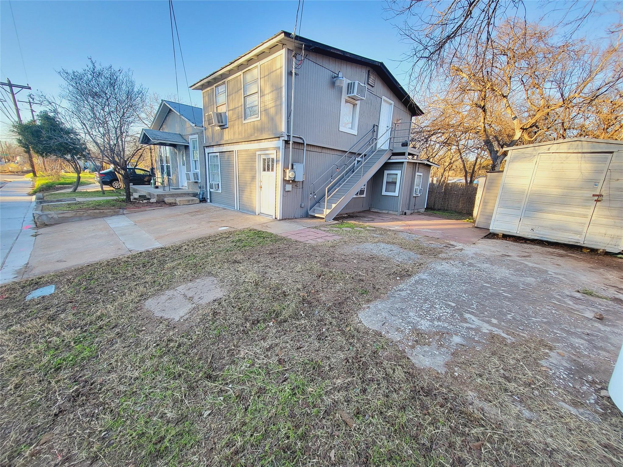 6404 Ponca St Property Photo