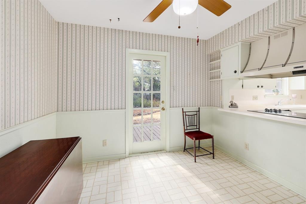 8611 Honeysuckle Trl Property Photo 13