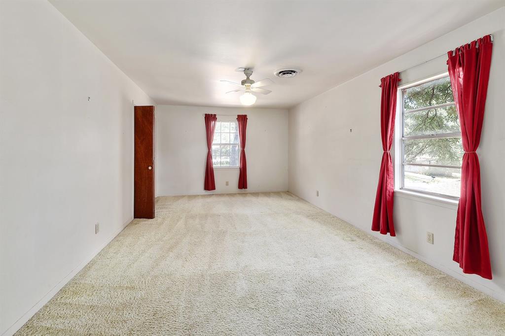 8611 Honeysuckle Trl Property Photo 21