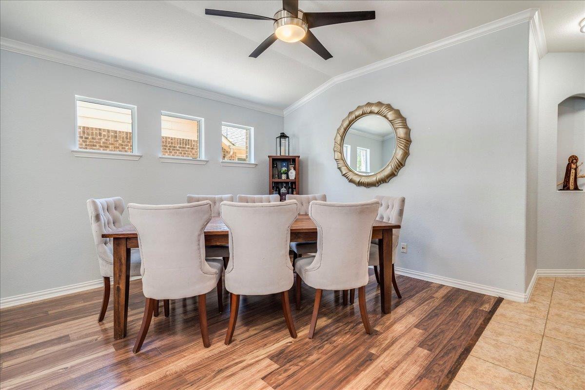 2532 Ericanna Ln Property Photo 3