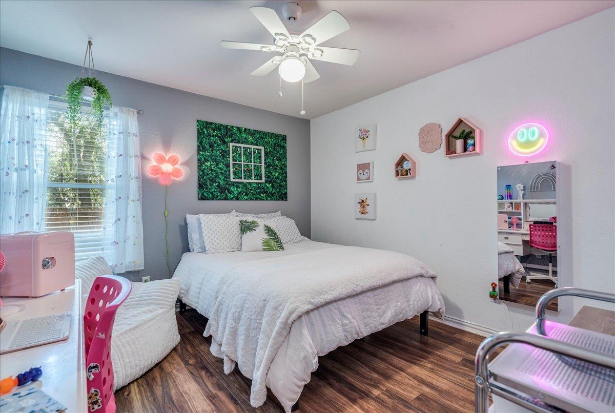 2532 Ericanna Ln Property Photo 21