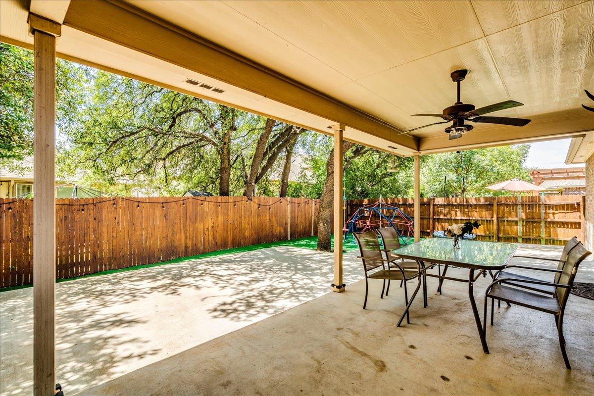 2532 Ericanna Ln Property Photo 25