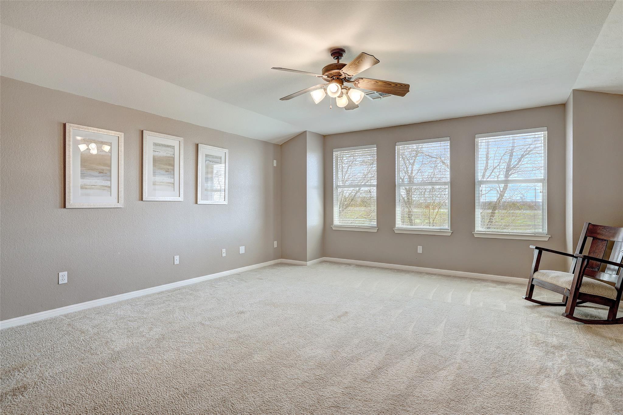 30314 Bumble Bee Dr Property Photo 3