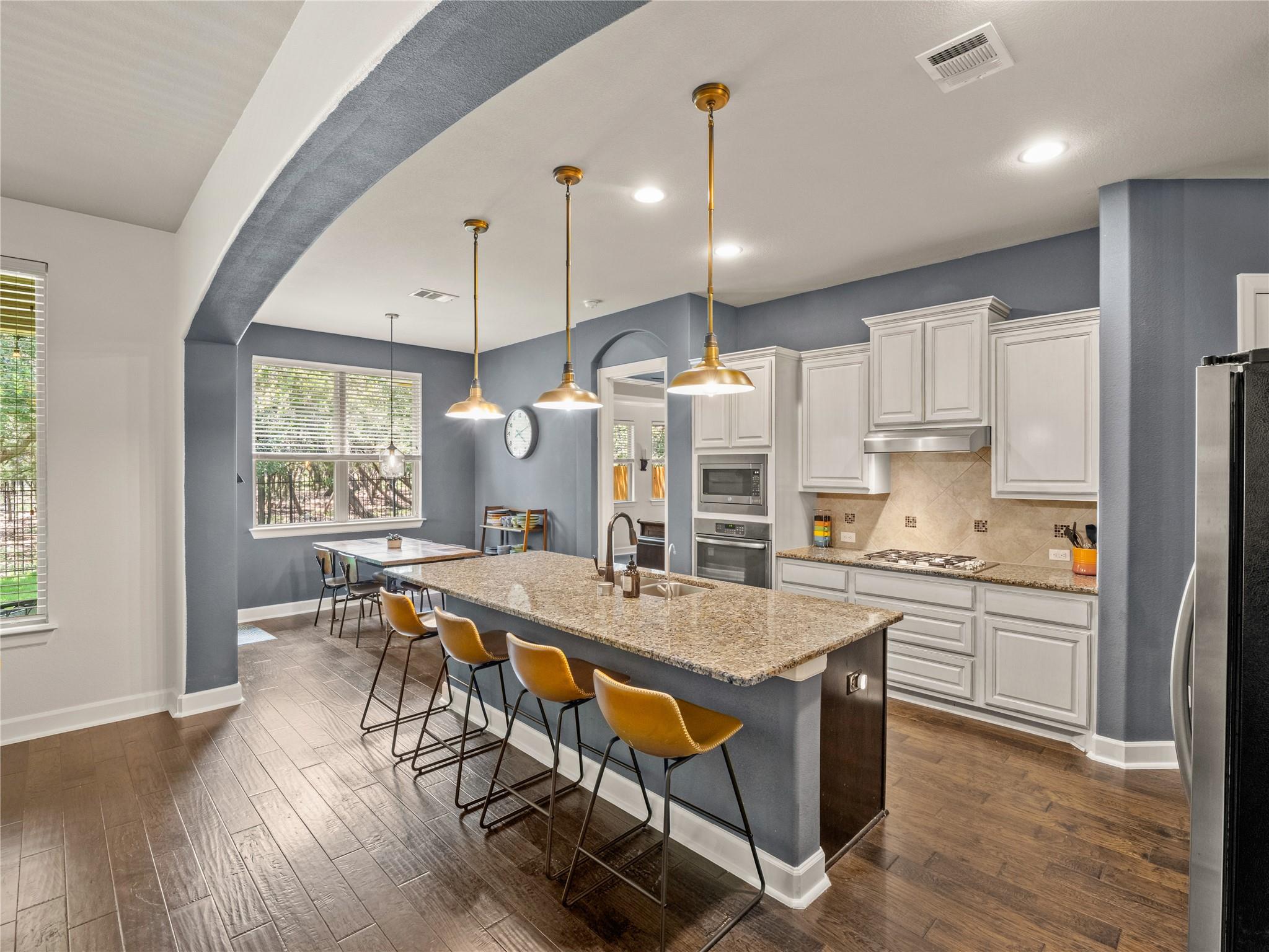 3869 Skyview Way Property Photo 1