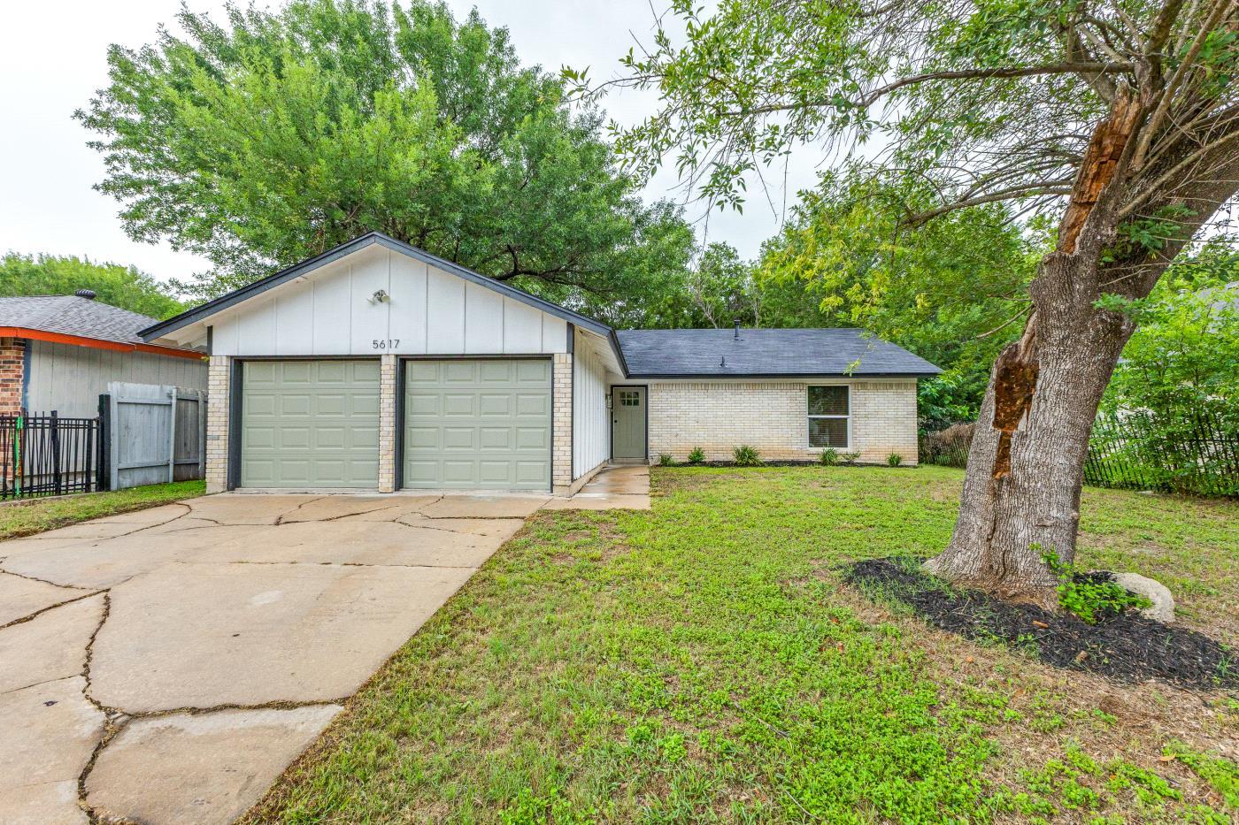 5617 Tallow Tree Dr Property Photo 1