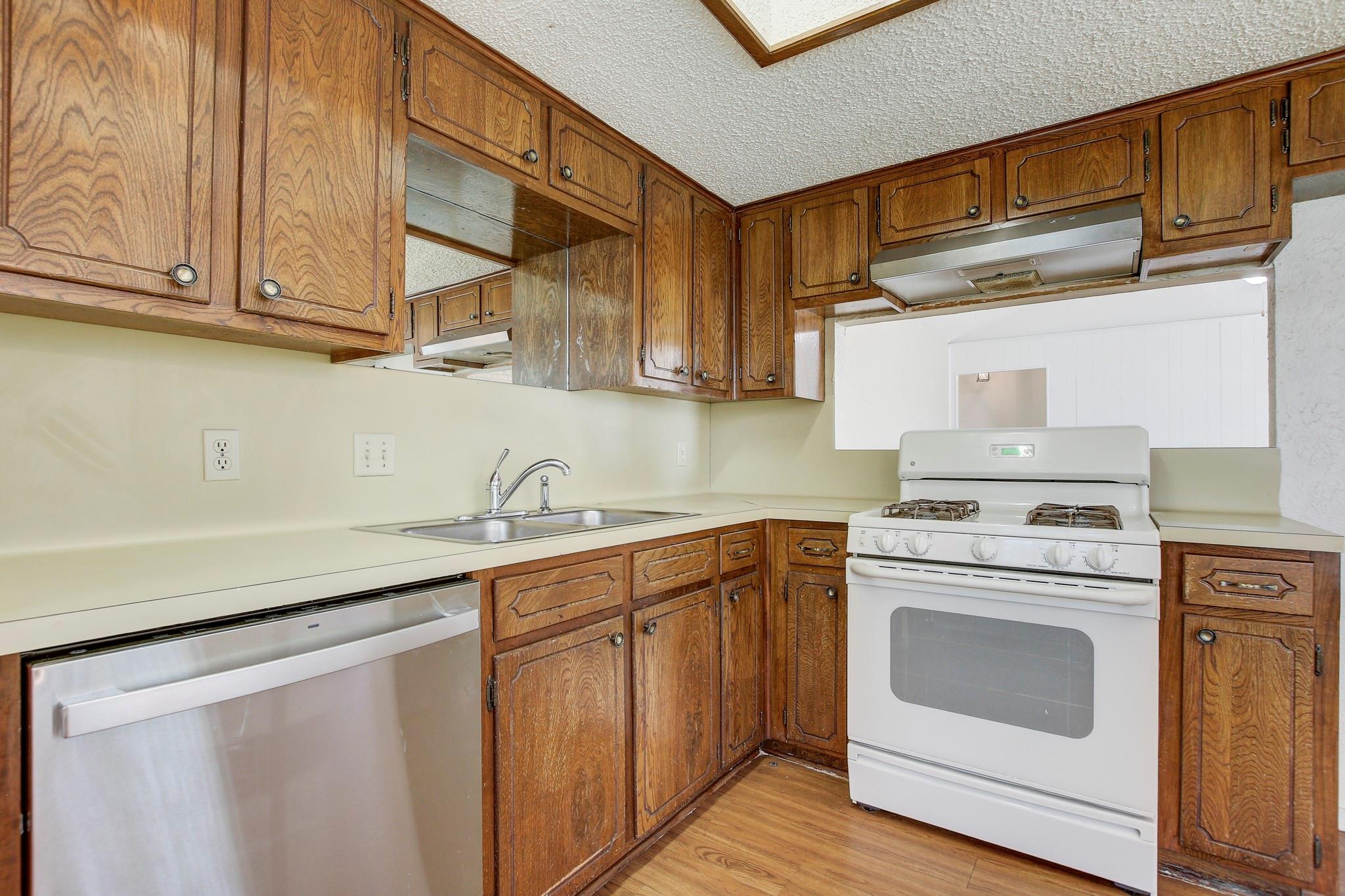 5626 Wagon Train Rd Property Photo 11
