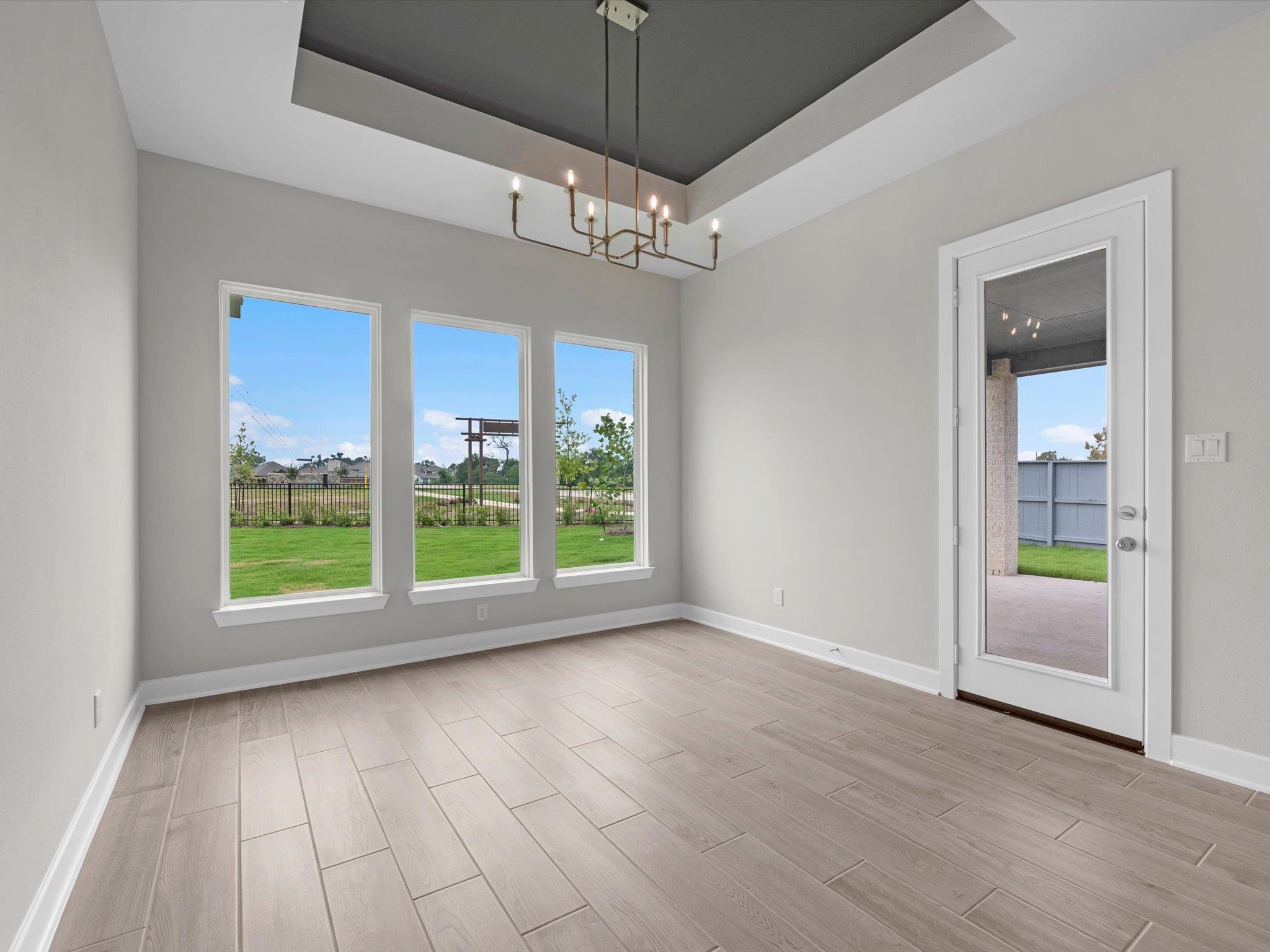 17617 Chamoix Dr Property Photo 7