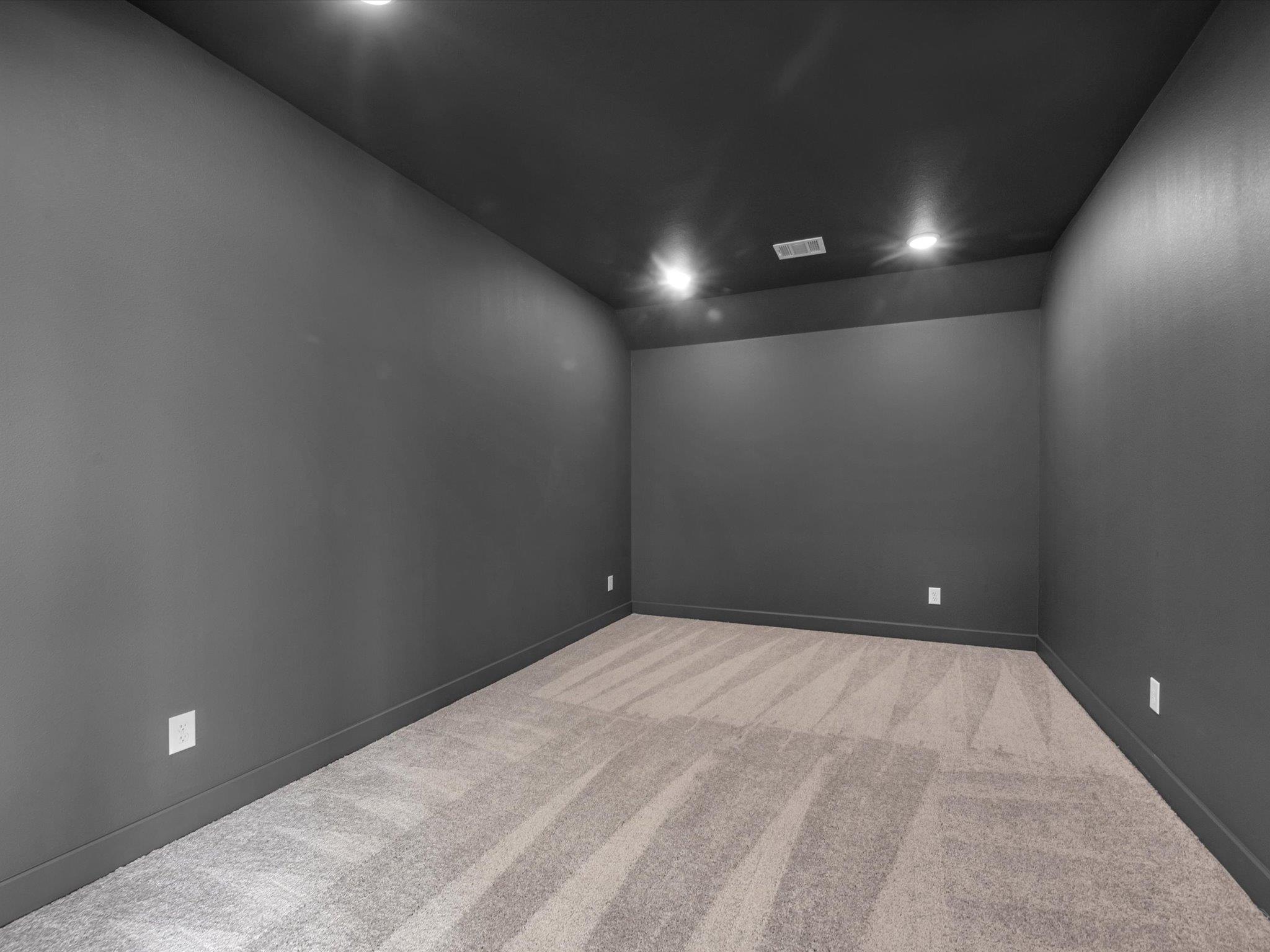 17617 Chamoix Dr Property Photo 17