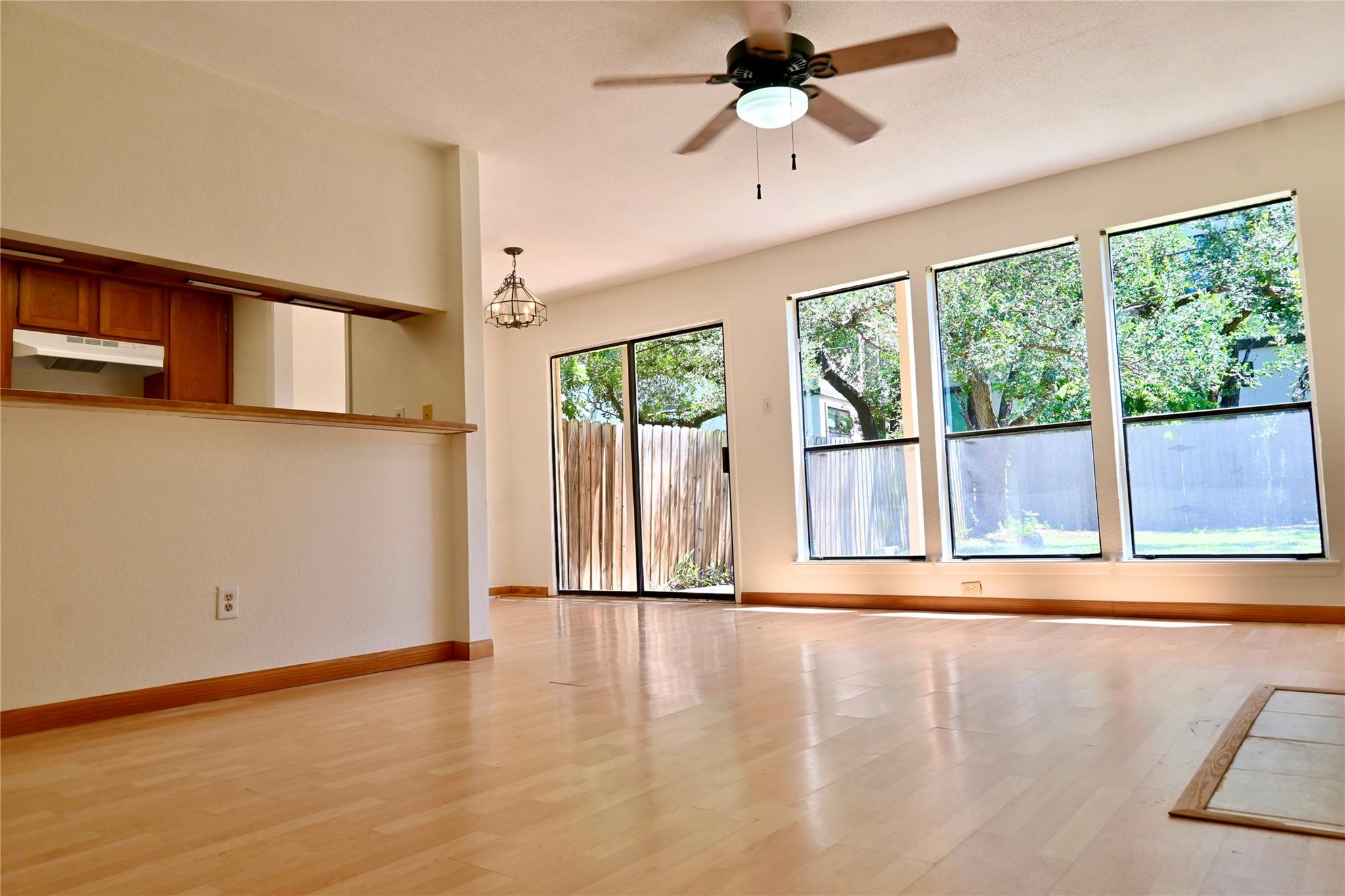 13356 Water Oak Ln #b Property Photo 4