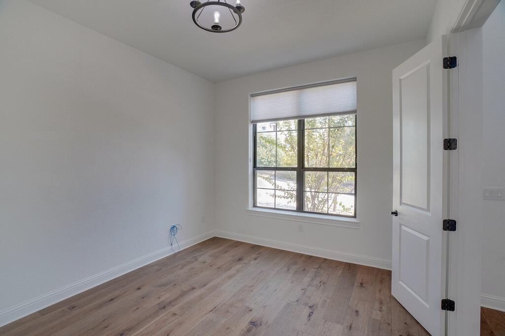 4529 Port Bari Dr Property Photo 18