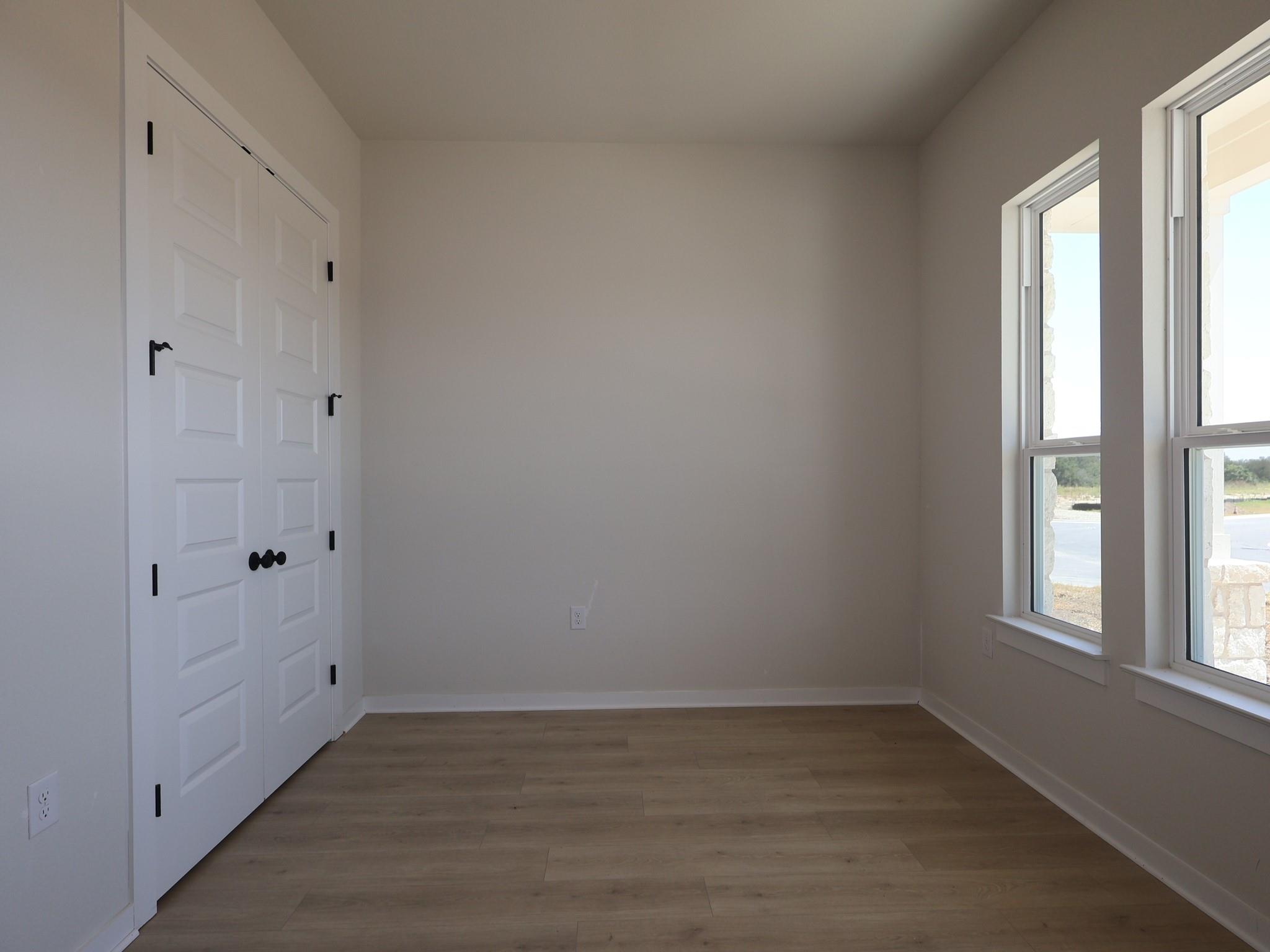 296 Champ Ave Property Photo 16