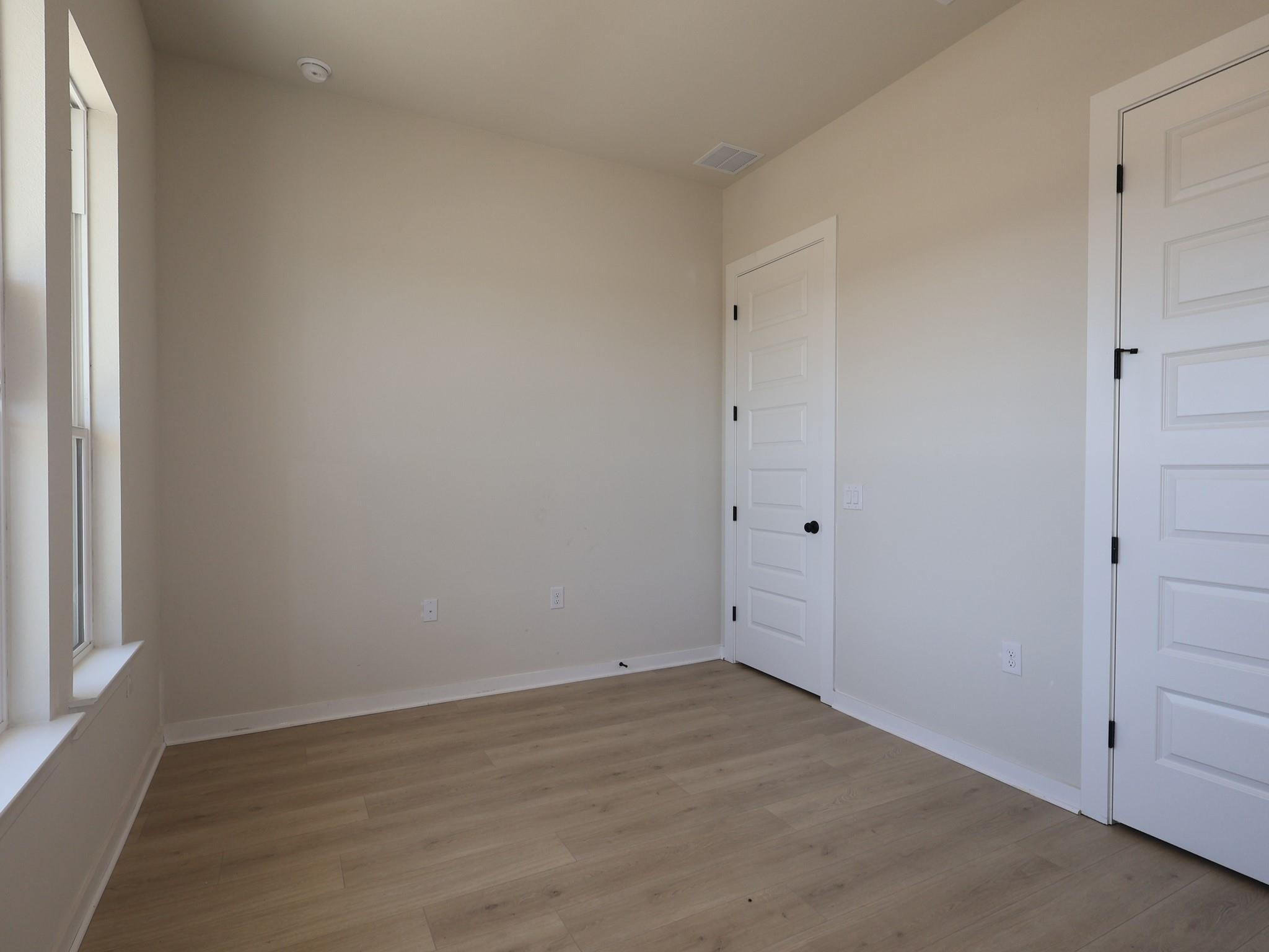 296 Champ Ave Property Photo 18